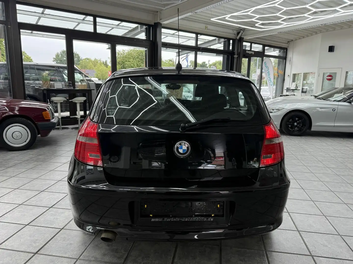 BMW 116 d Advantage, Klimaautom., Sitzheizung, PDC Black - 2