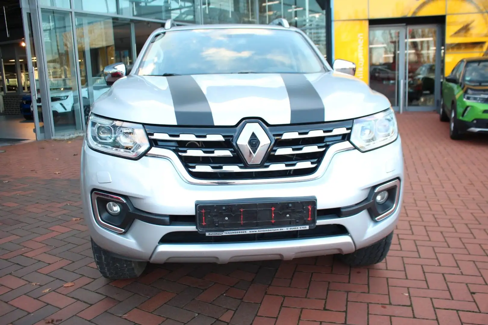 Renault Alaskan Intens Double Cab 4x4 Leder Kamera LED Plateado - 2