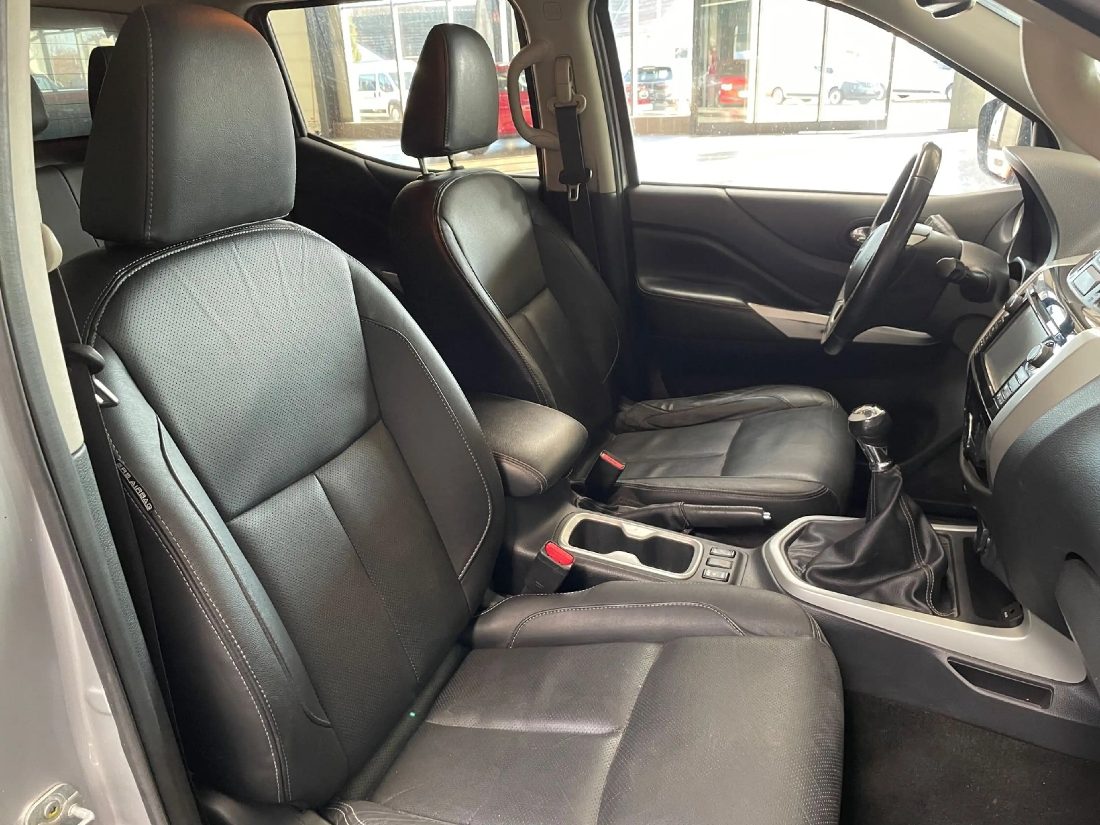 Renault Alaskan Intens Double Cab 4x4 Leder Kamera LED — photo 7