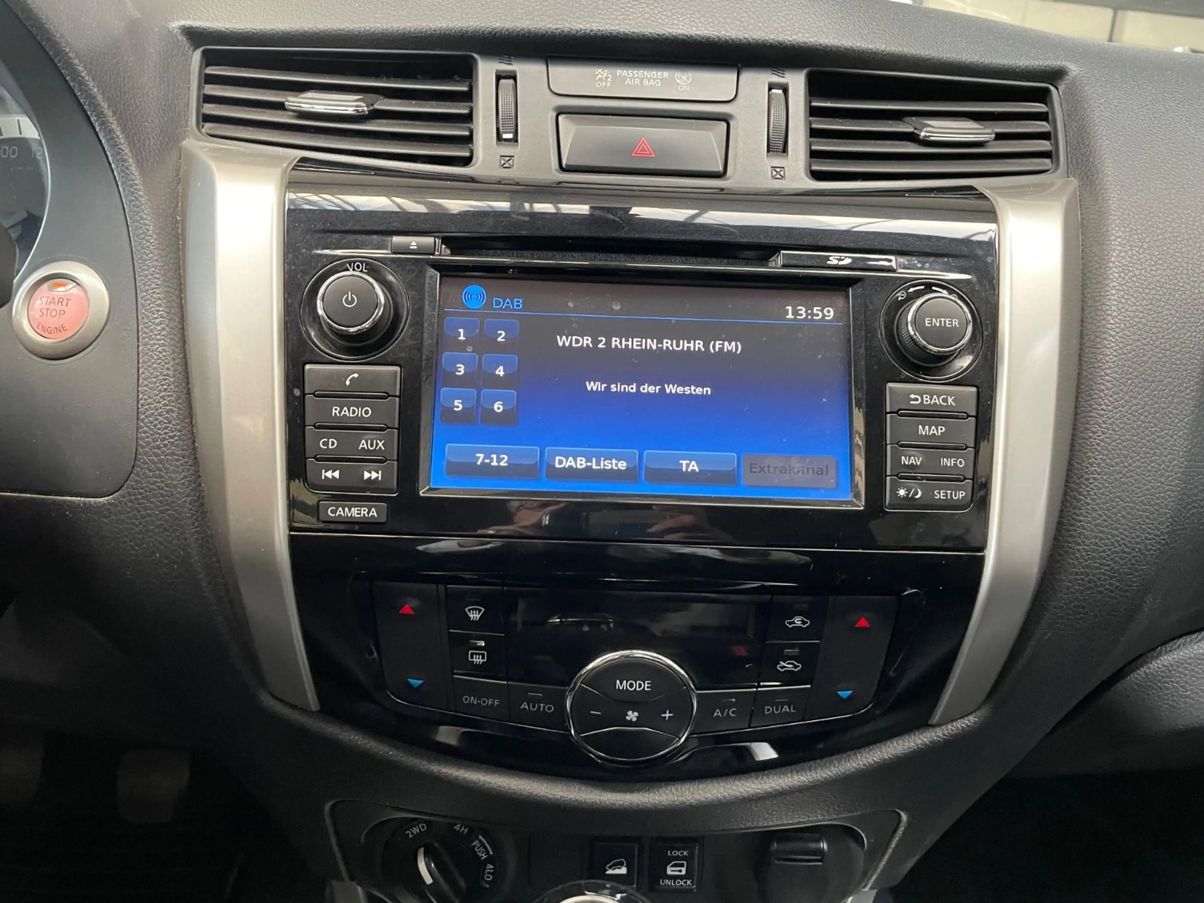 Renault Alaskan Intens Double Cab 4x4 Leder Kamera LED — photo 11