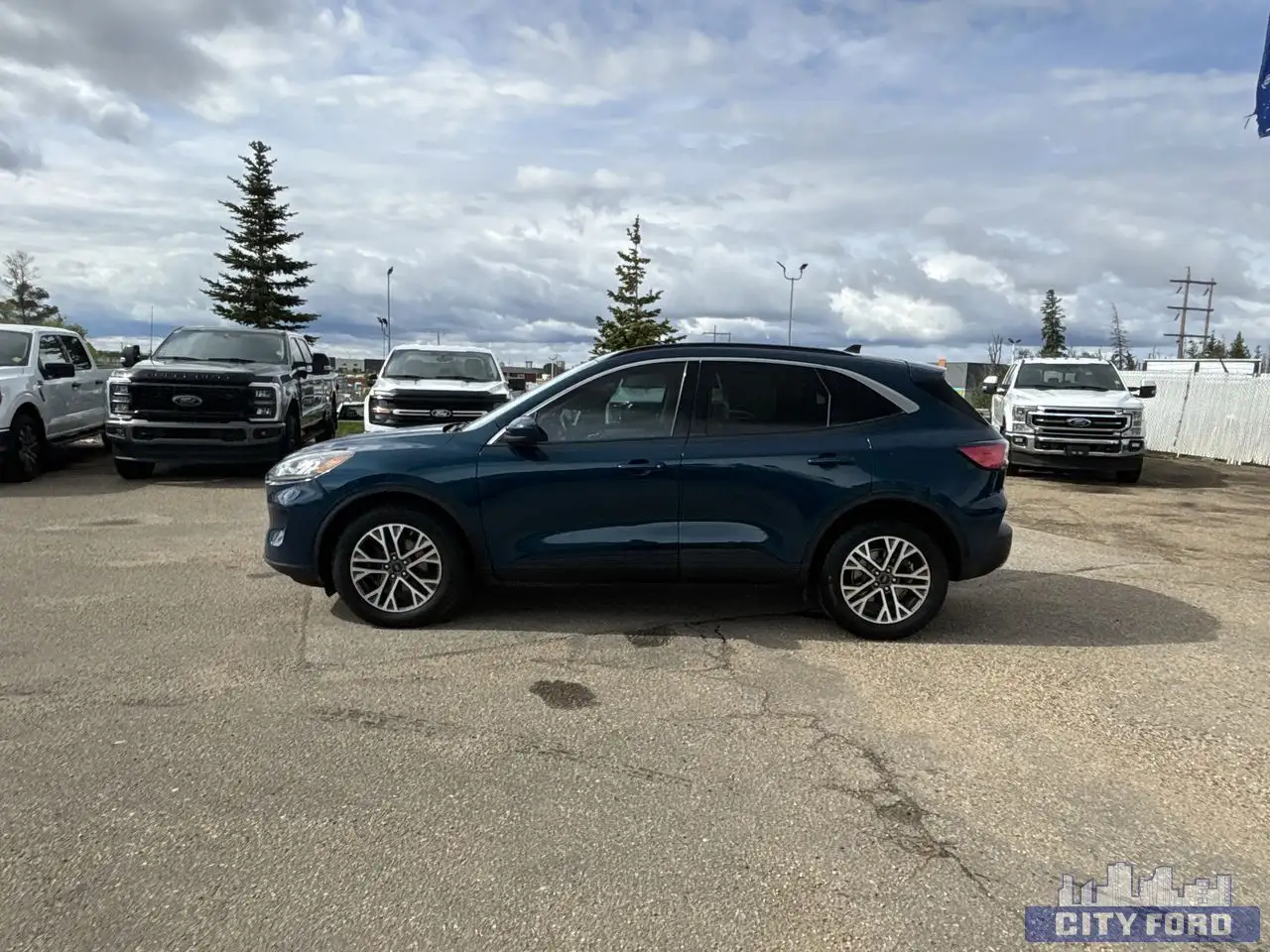 Ford Escape снимка Ford Escape