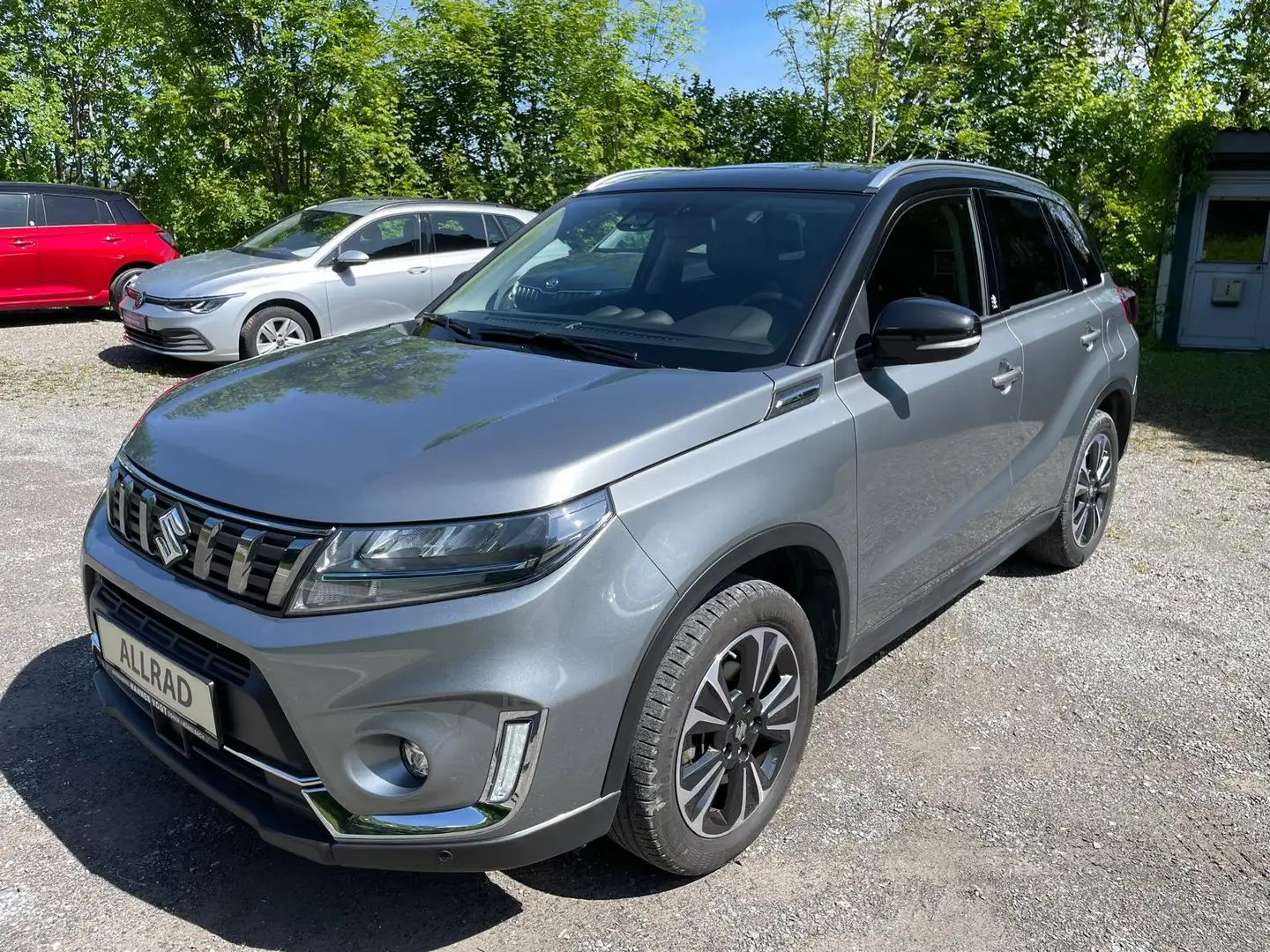 Suzuki Vitara 1.4 Mild-Hybrid Flash ALLGRIP 4X4 AUTOMATIC!NEU!!! Grau - 1