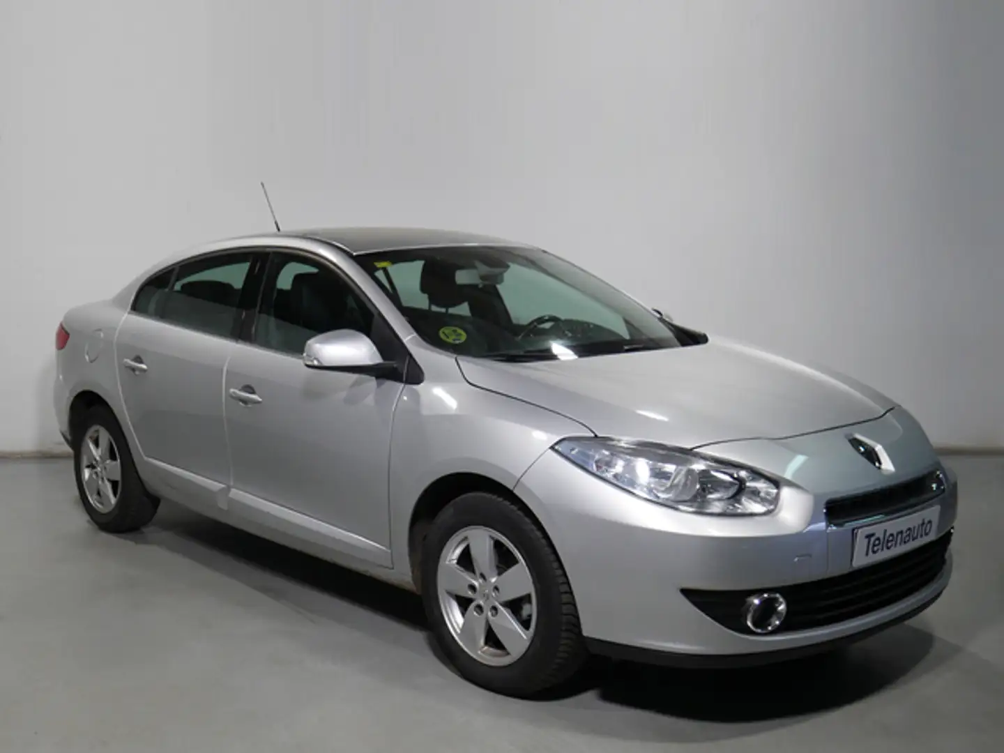 Renault Fluence 1.5dCi Emotion 90 Silber - 1
