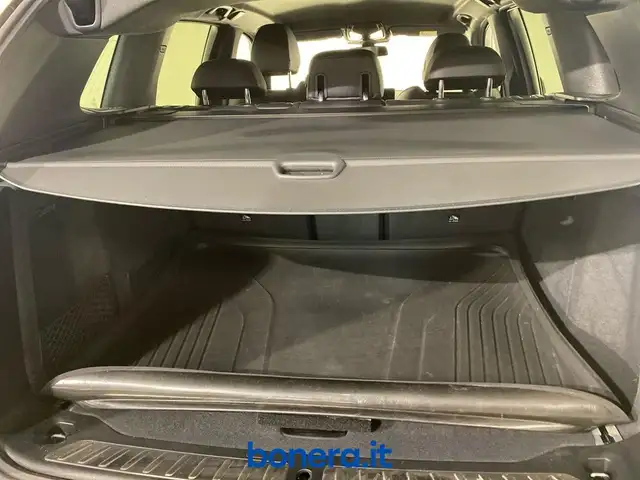 BMW X3 view 13