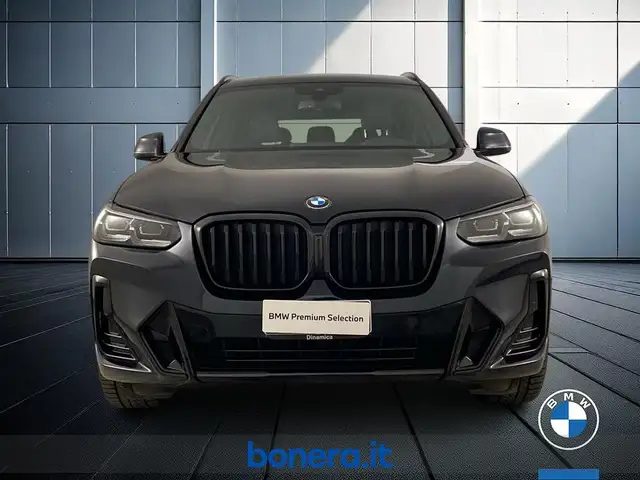 BMW X3 view 3