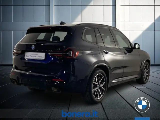 BMW X3 view 6