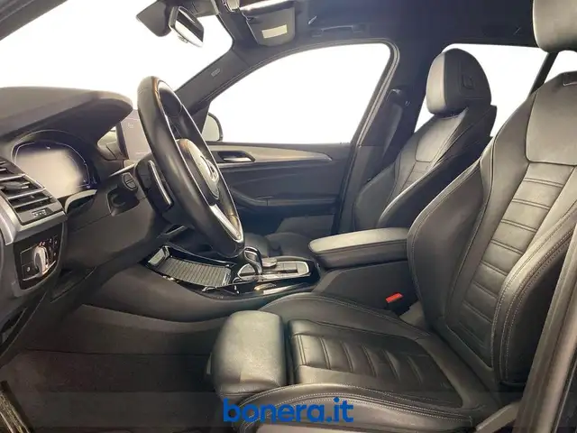 BMW X3 view 14