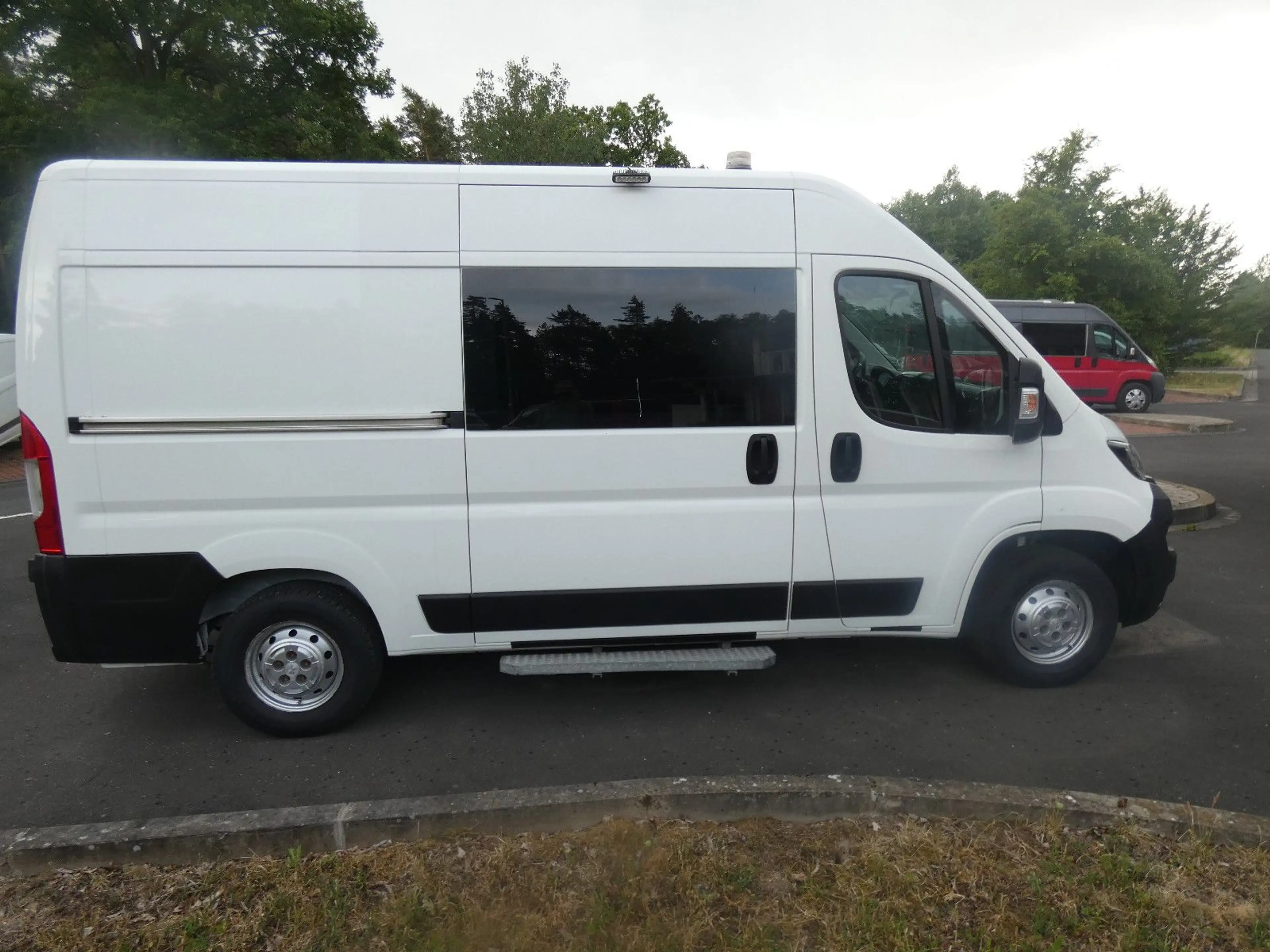 Peugeot Boxer Kasten Hochraum 333 L2H2 Premium BlueHDi 1 — photo 5