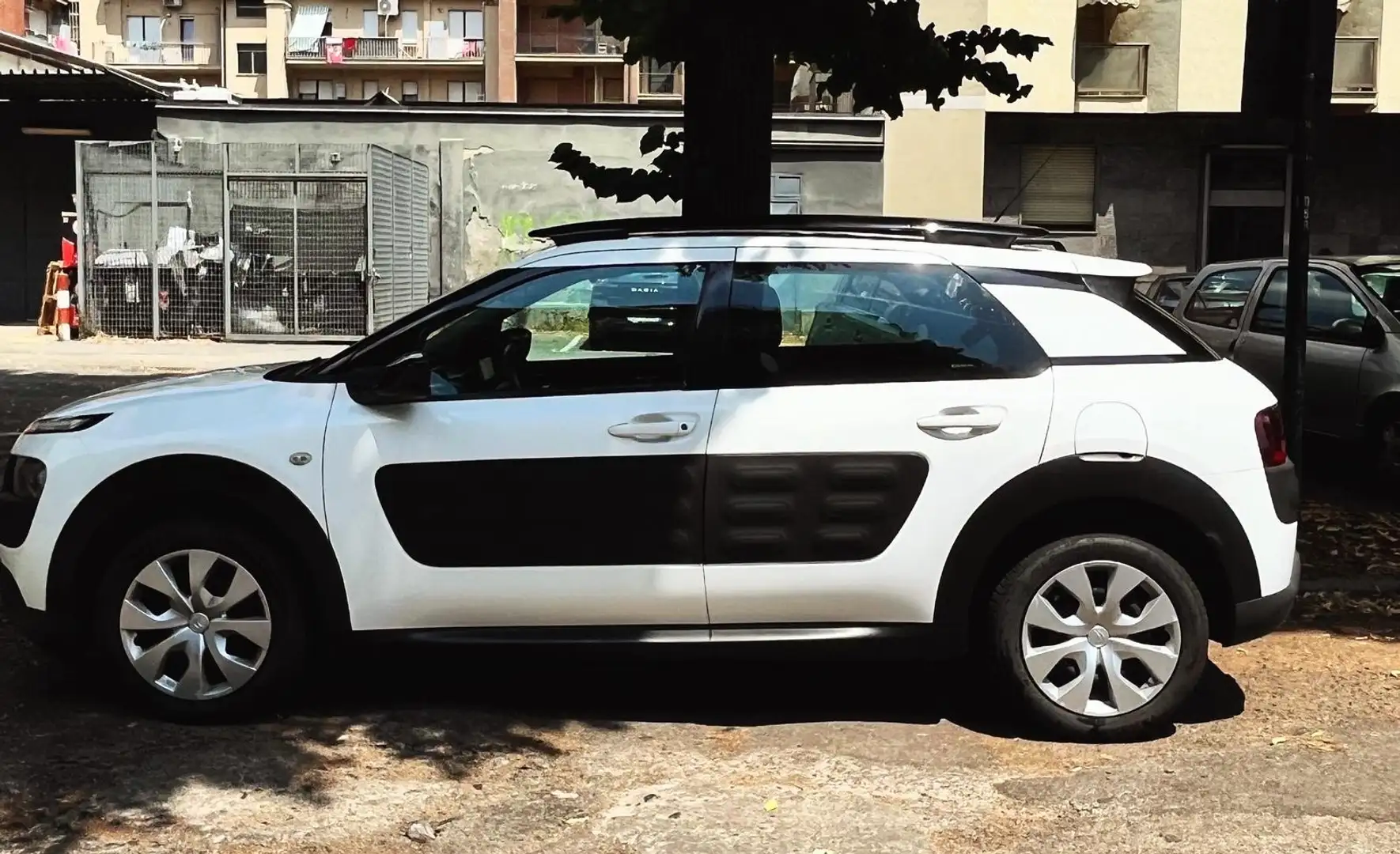 Citroen C4 C4 Cactus 2014Cactus 1.2 puretech Feel 82cv Bianco - 2