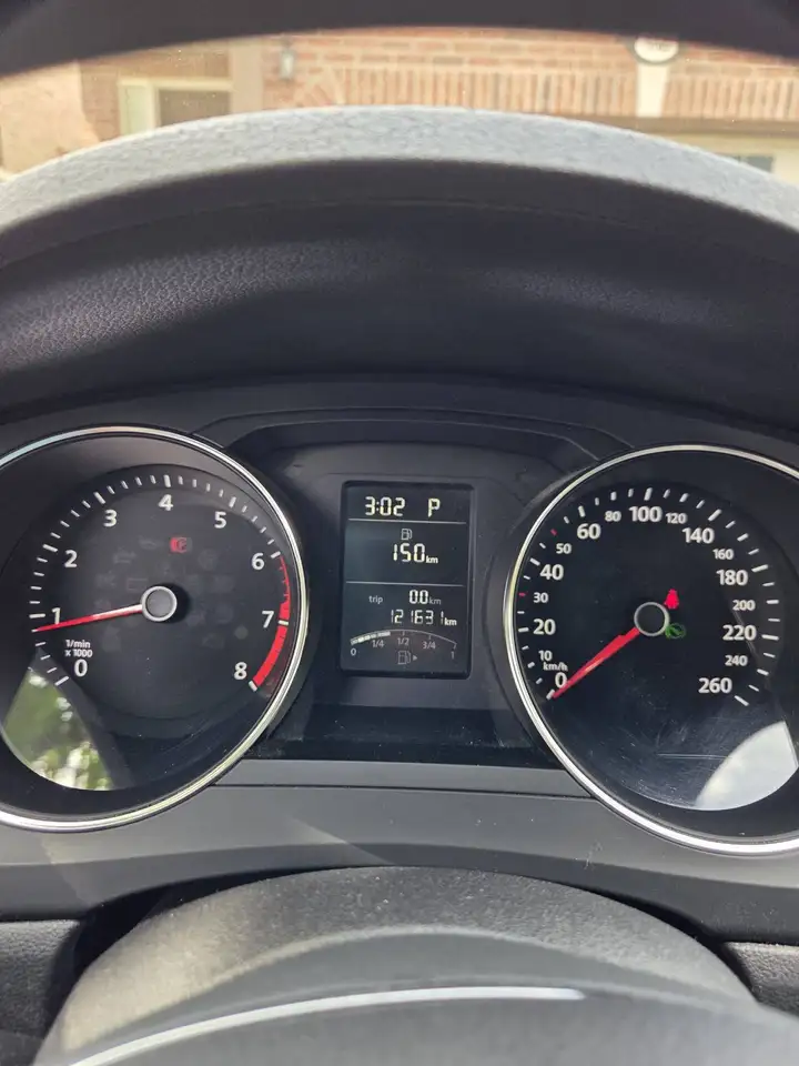 Volkswagen Jetta снимка Volkswagen Jetta