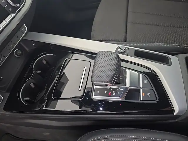 Audi A4 view 12