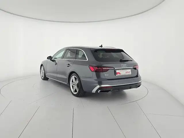 Audi A4 view 3