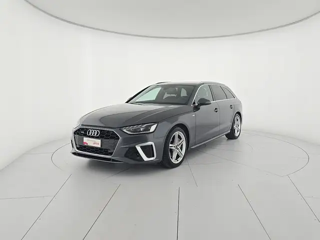 Audi A4 main image