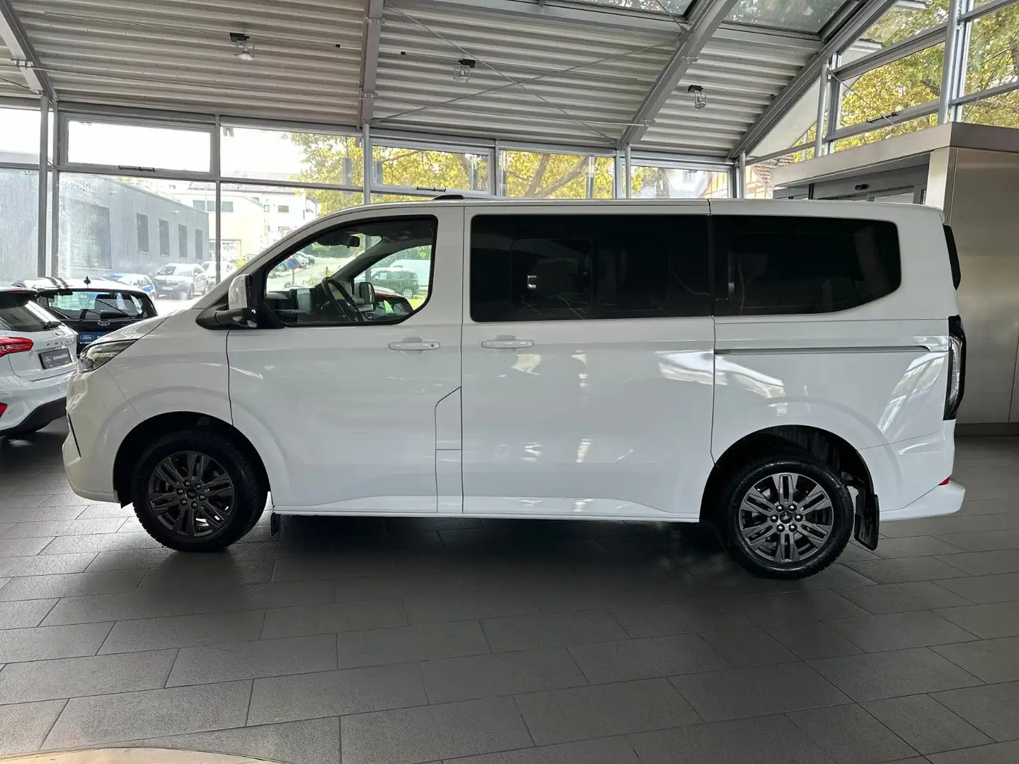 Ford Transit Custom Bus Limited TOP-AUSSTATTUNG Blanc - 2
