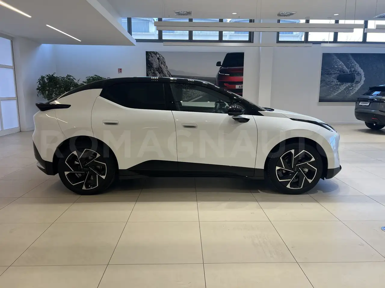 Lynk & Co 02