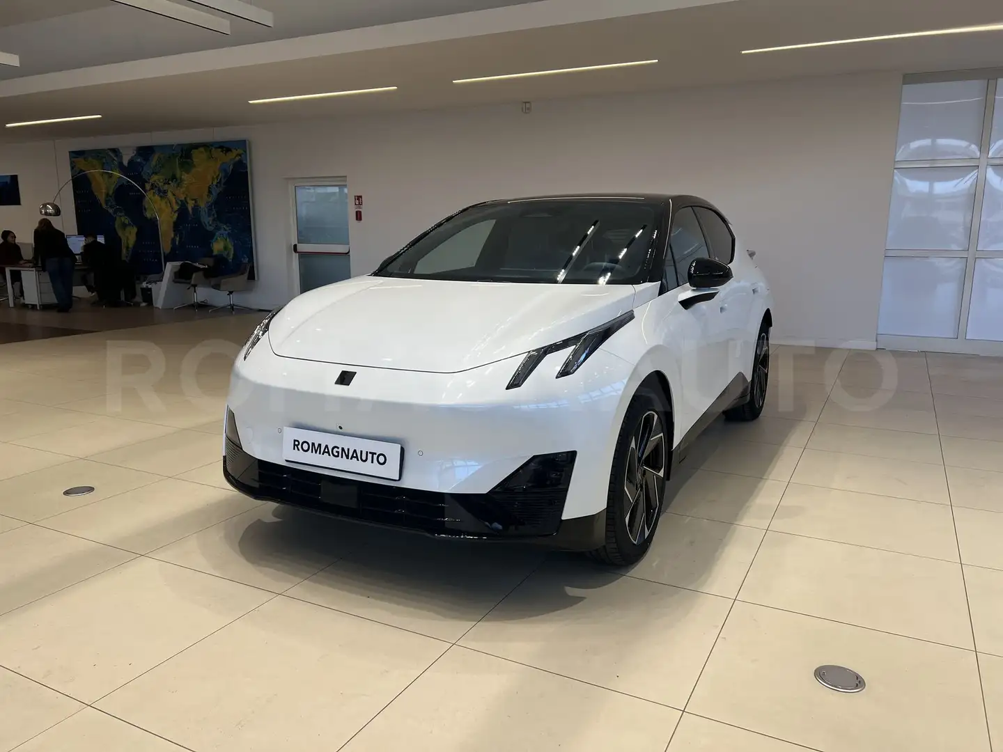 Lynk & Co 02 02 EV 200kW More - 1
