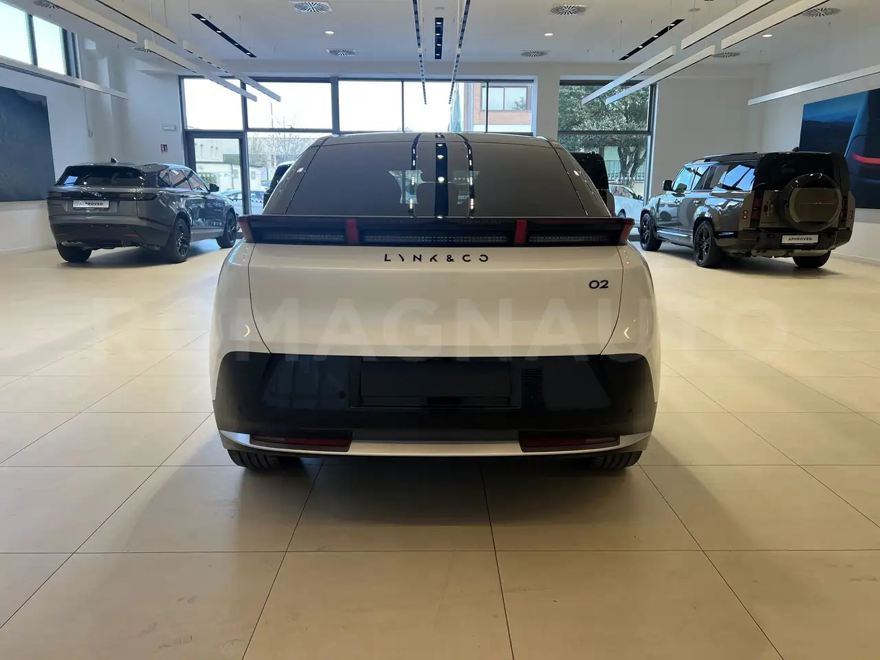 Lynk & Co 02