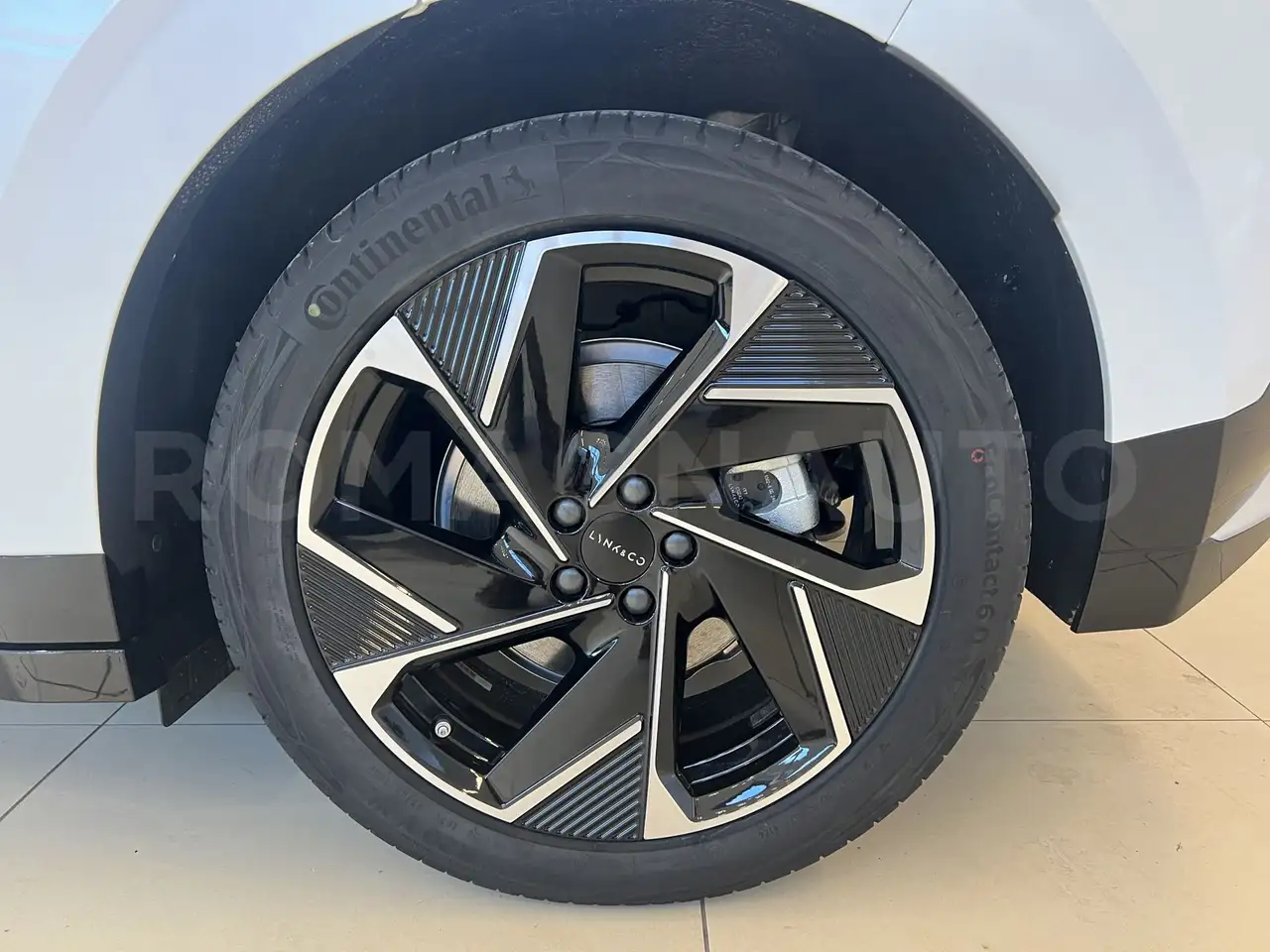 Lynk & Co 02