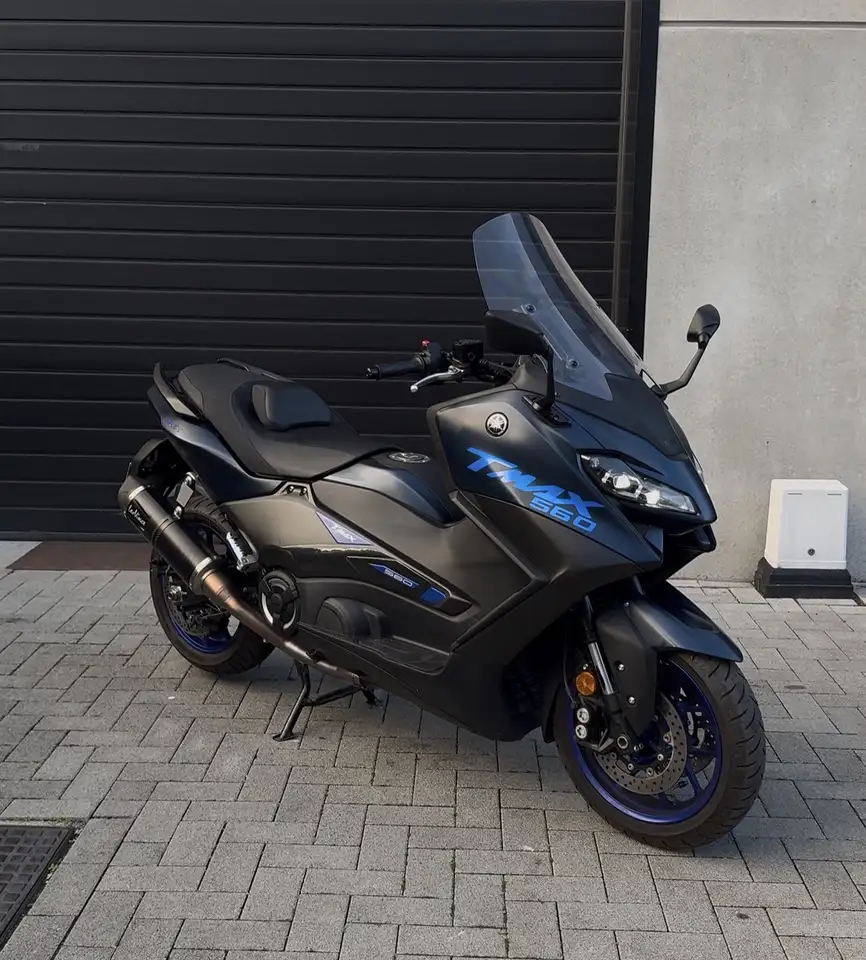 Yamaha Tmax 560