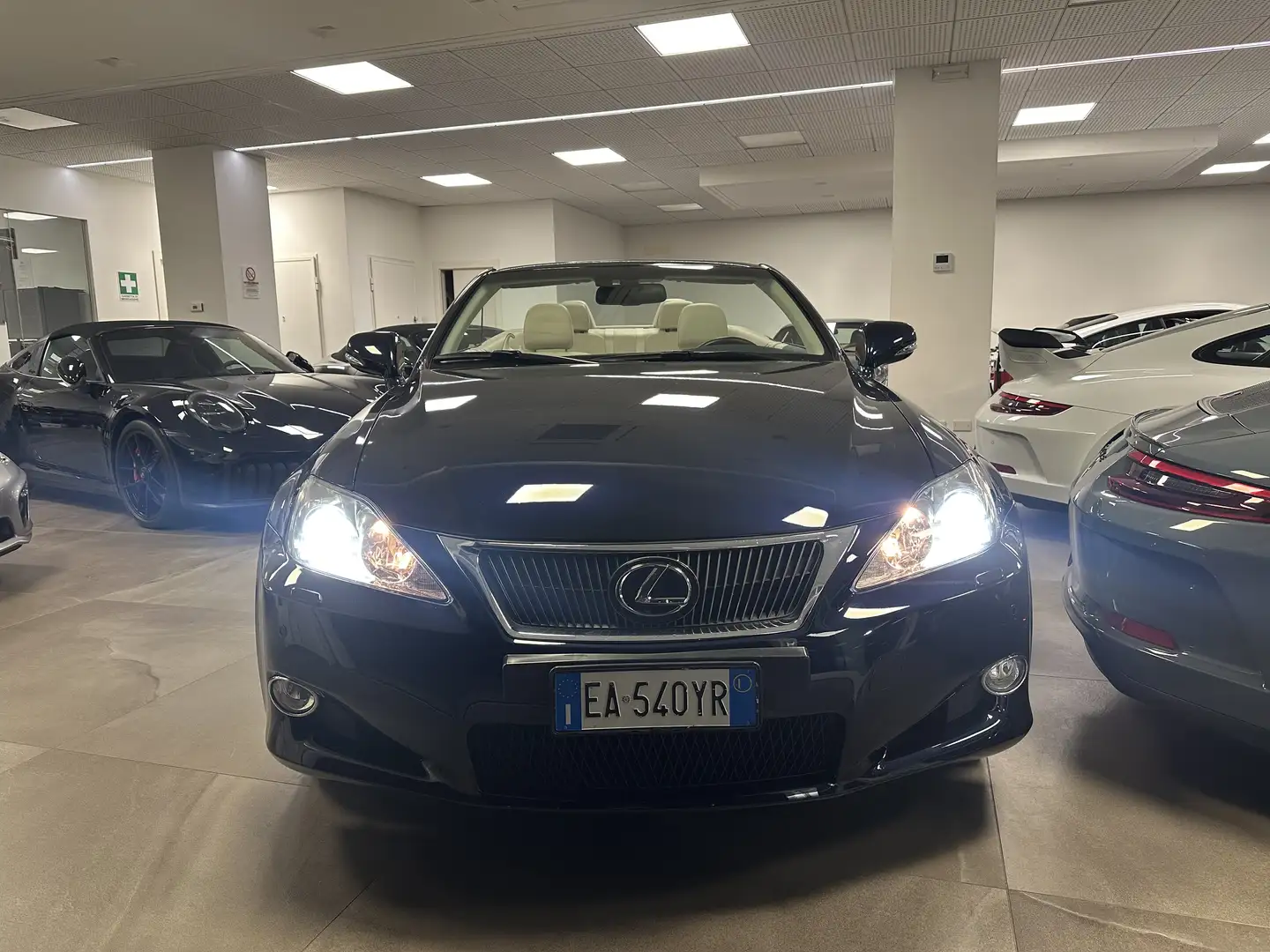 Lexus IS 250 Cabrio 250C Luxury auto IPERFULL UFF ITALIANA Blu/Azzurro - 2