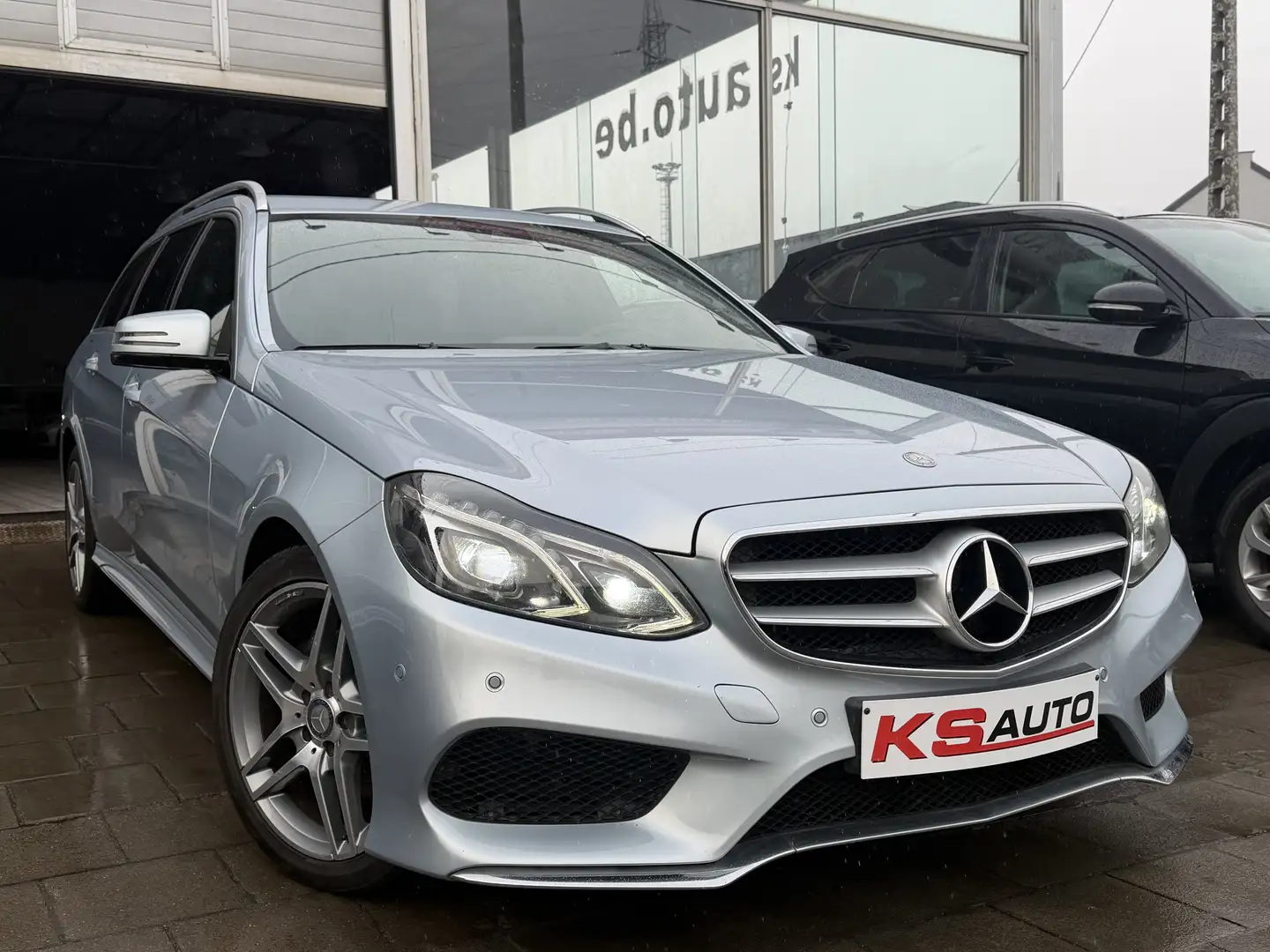 Mercedes-Benz E 220 CDI ** PACK AMG** 208.638KM/FULL OPTIONS/EURO 5 Gris - 2
