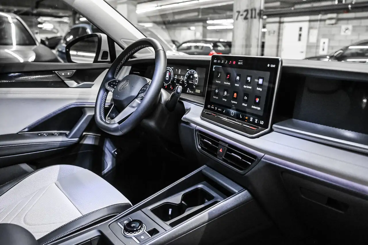 Volkswagen Tiguan снимка Volkswagen Tiguan
