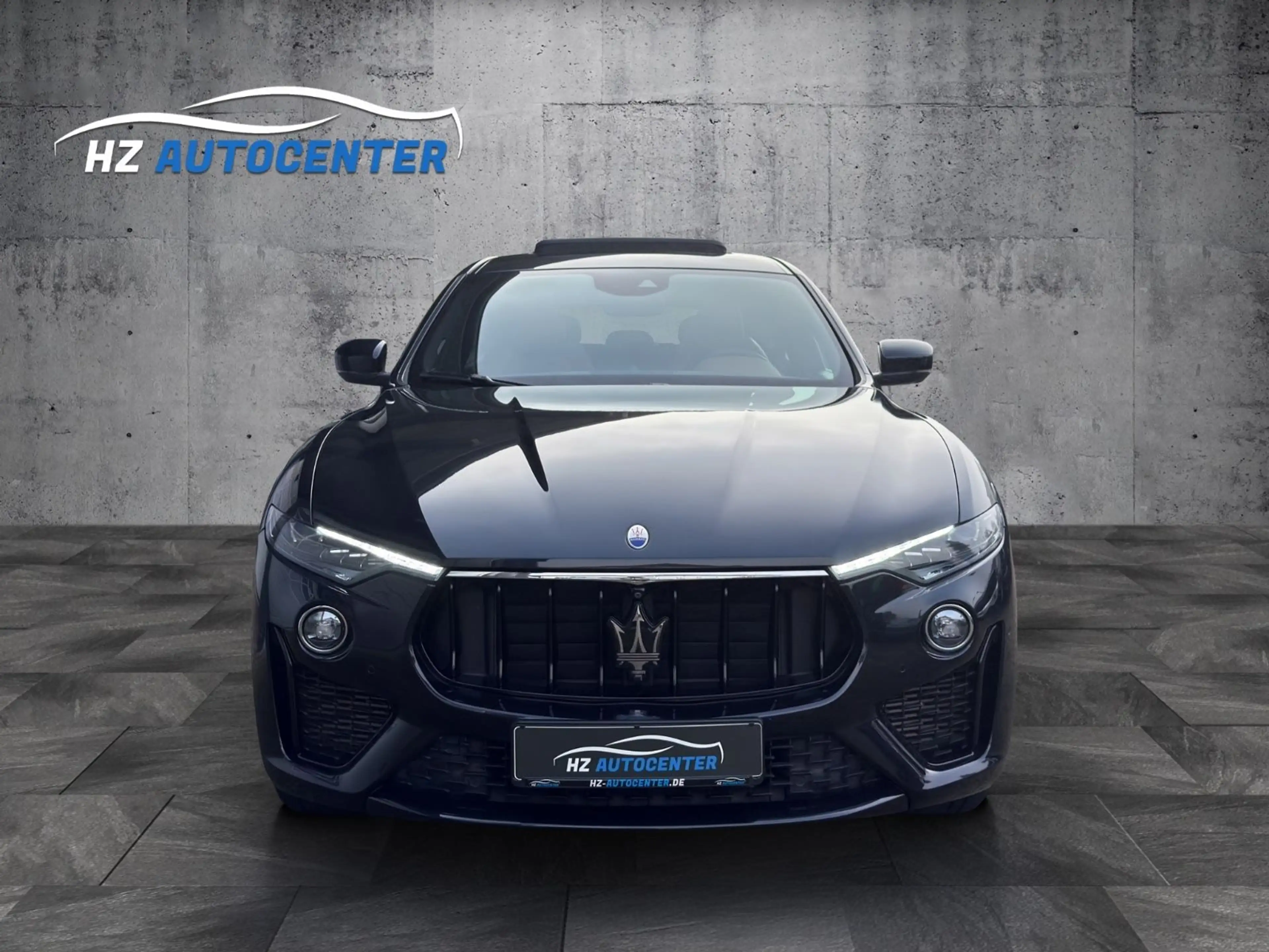 Maserati Levante GranSport S Q4*PANO*LED*SOFT*B&W*360° — photo 2