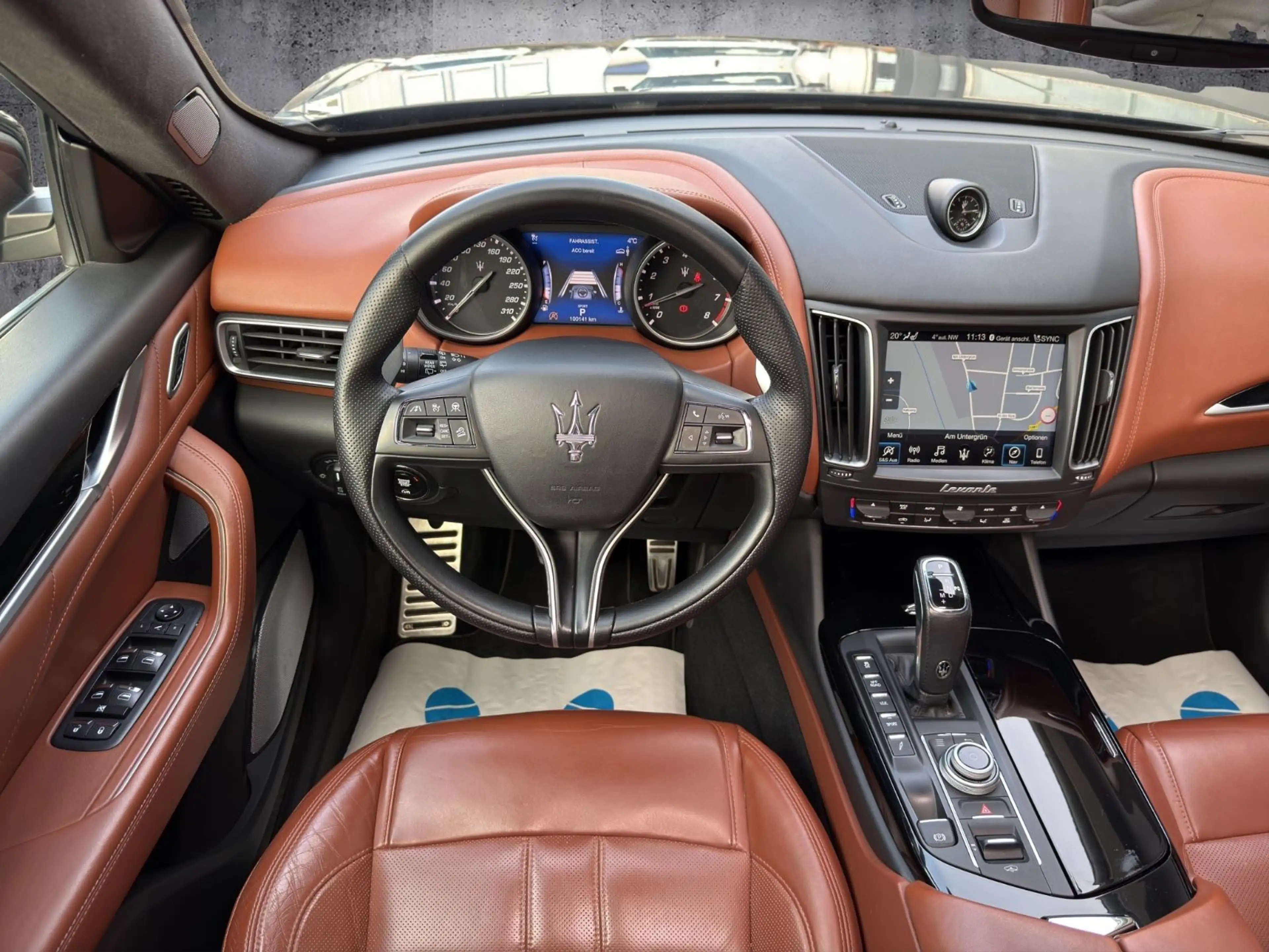 Maserati Levante GranSport S Q4*PANO*LED*SOFT*B&W*360° — photo 13