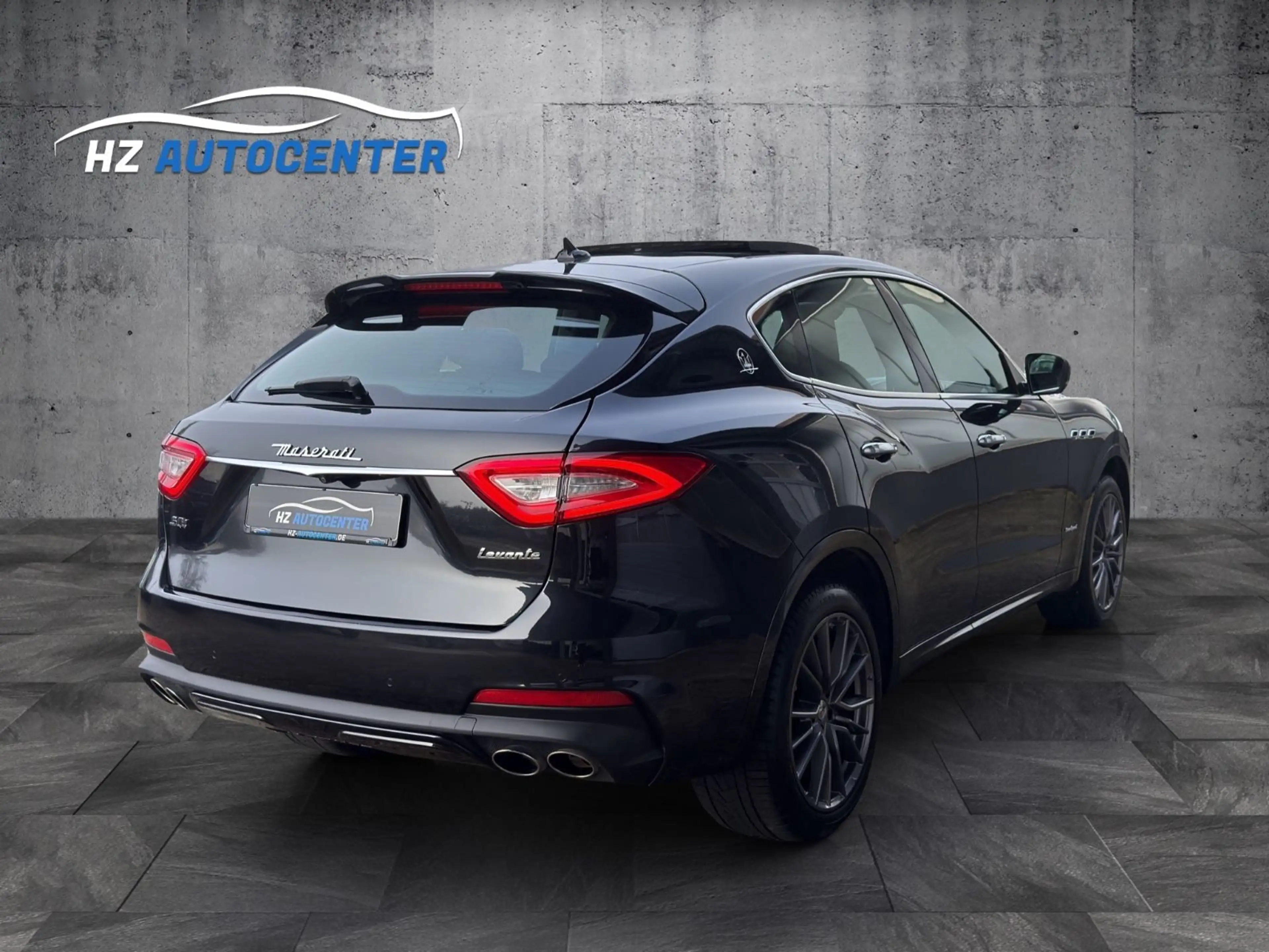 Maserati Levante GranSport S Q4*PANO*LED*SOFT*B&W*360° — photo 9
