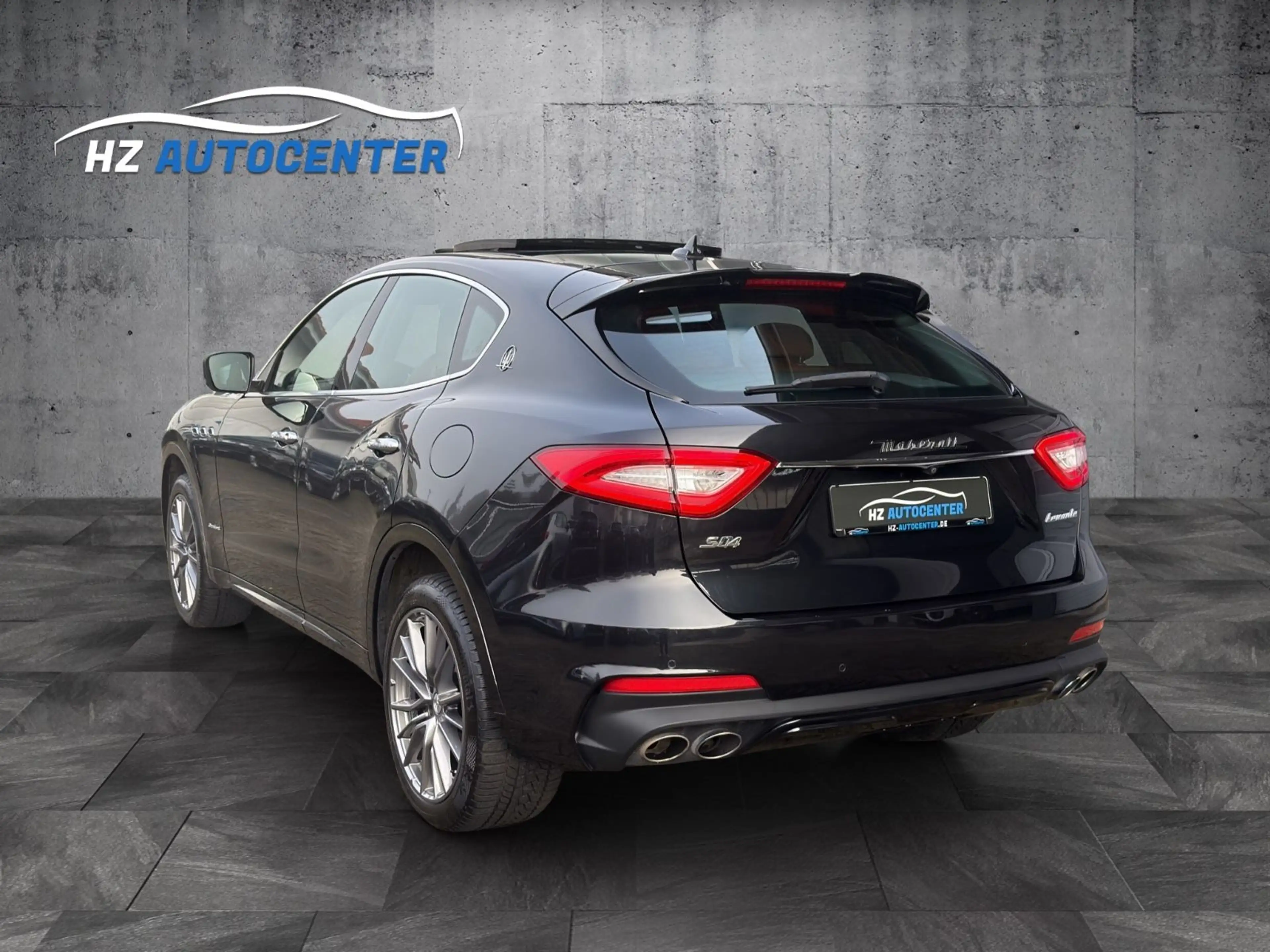Maserati Levante GranSport S Q4*PANO*LED*SOFT*B&W*360° — photo 5