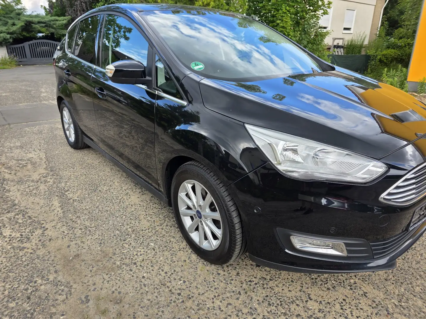 Ford C-Max C-Max 2.0 TDCi Start-Stop-System Titanium Schwarz - 1
