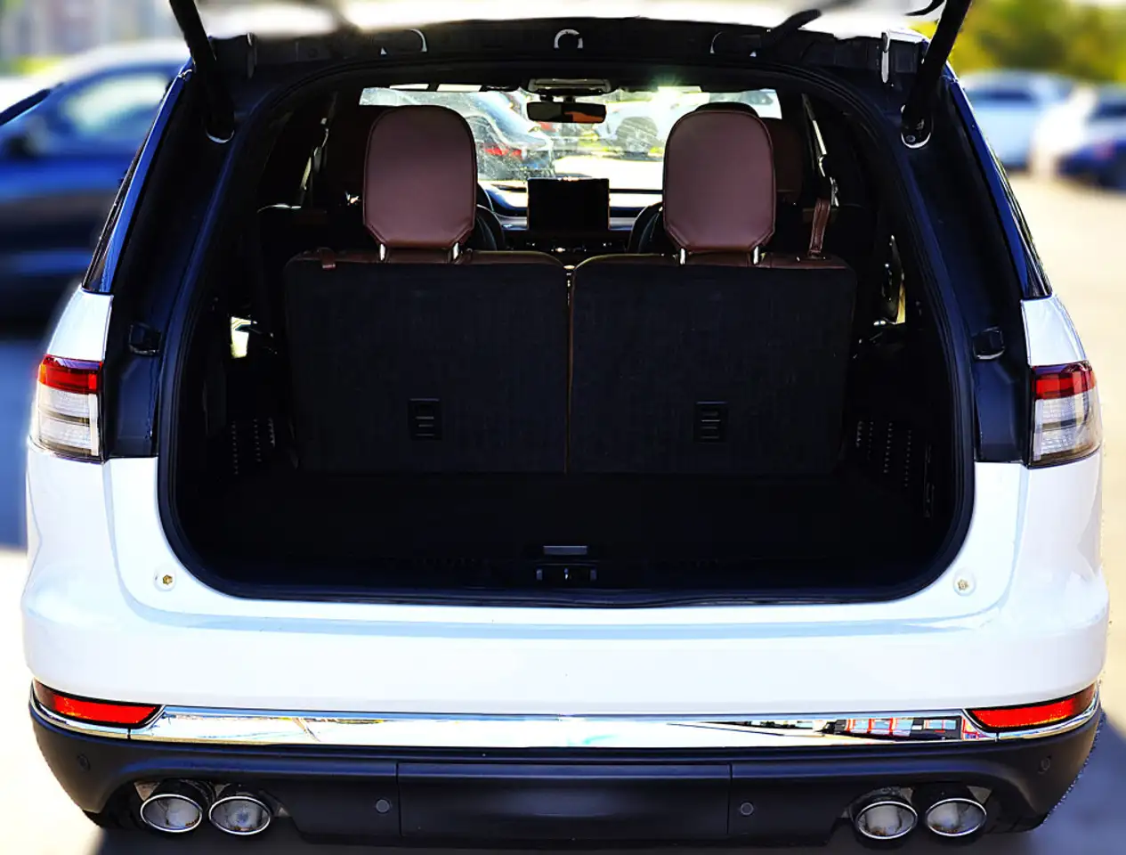 Lincoln Aviator снимка Lincoln Aviator