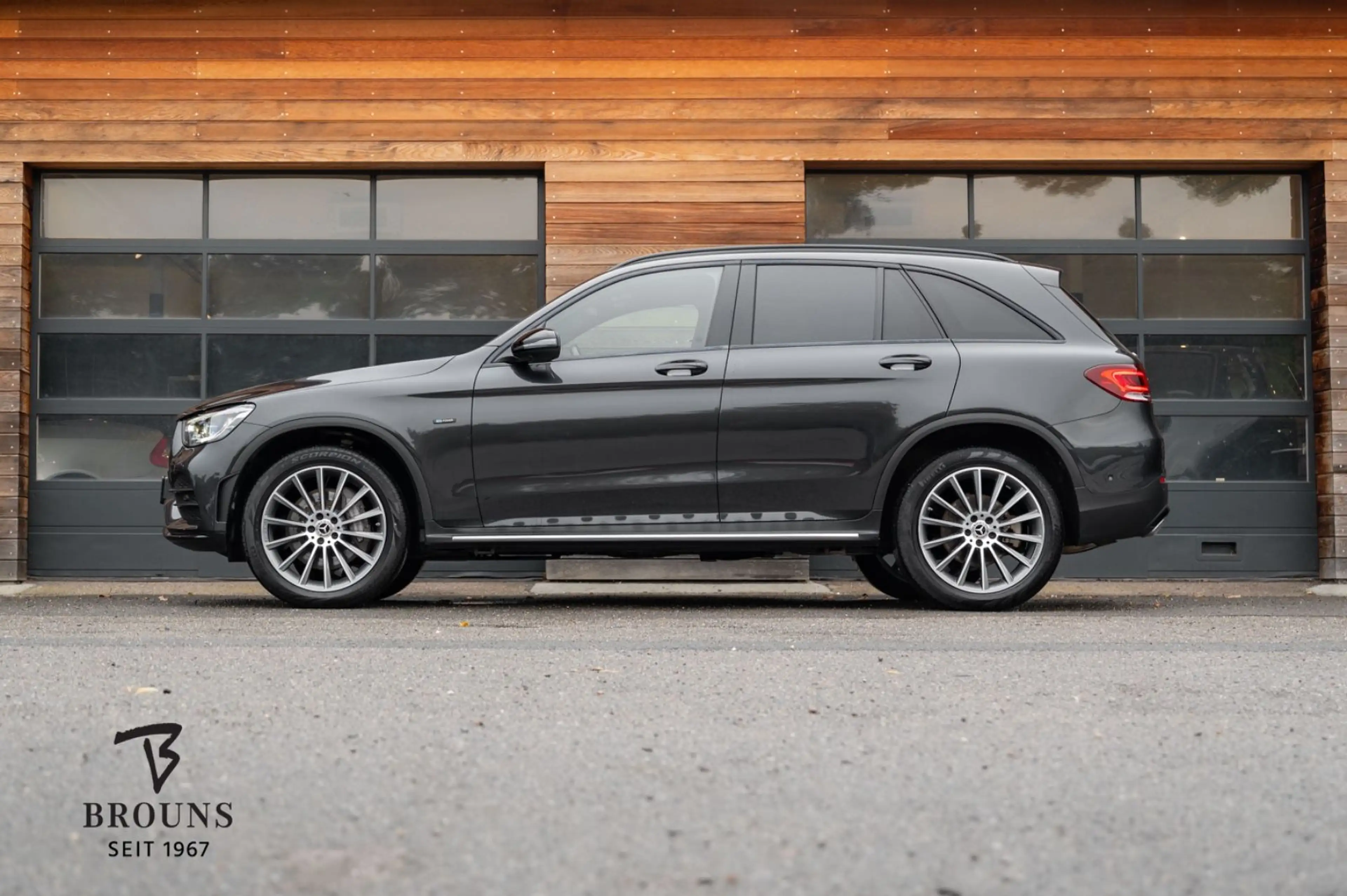 Mercedes-Benz GLC 300 e 4MATIC AMG |Burmstr|HUD|360|Pano|El.AHK — photo 2