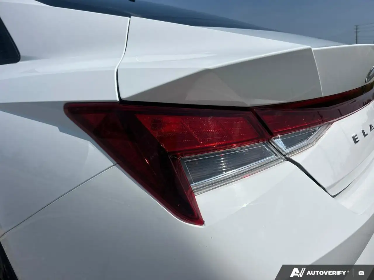 Hyundai ELANTRA fotografie Hyundai ELANTRA