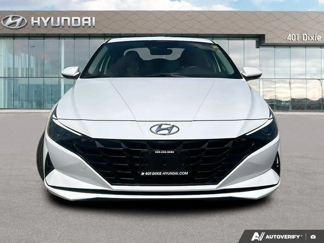 Hyundai ELANTRA fotografie Hyundai ELANTRA