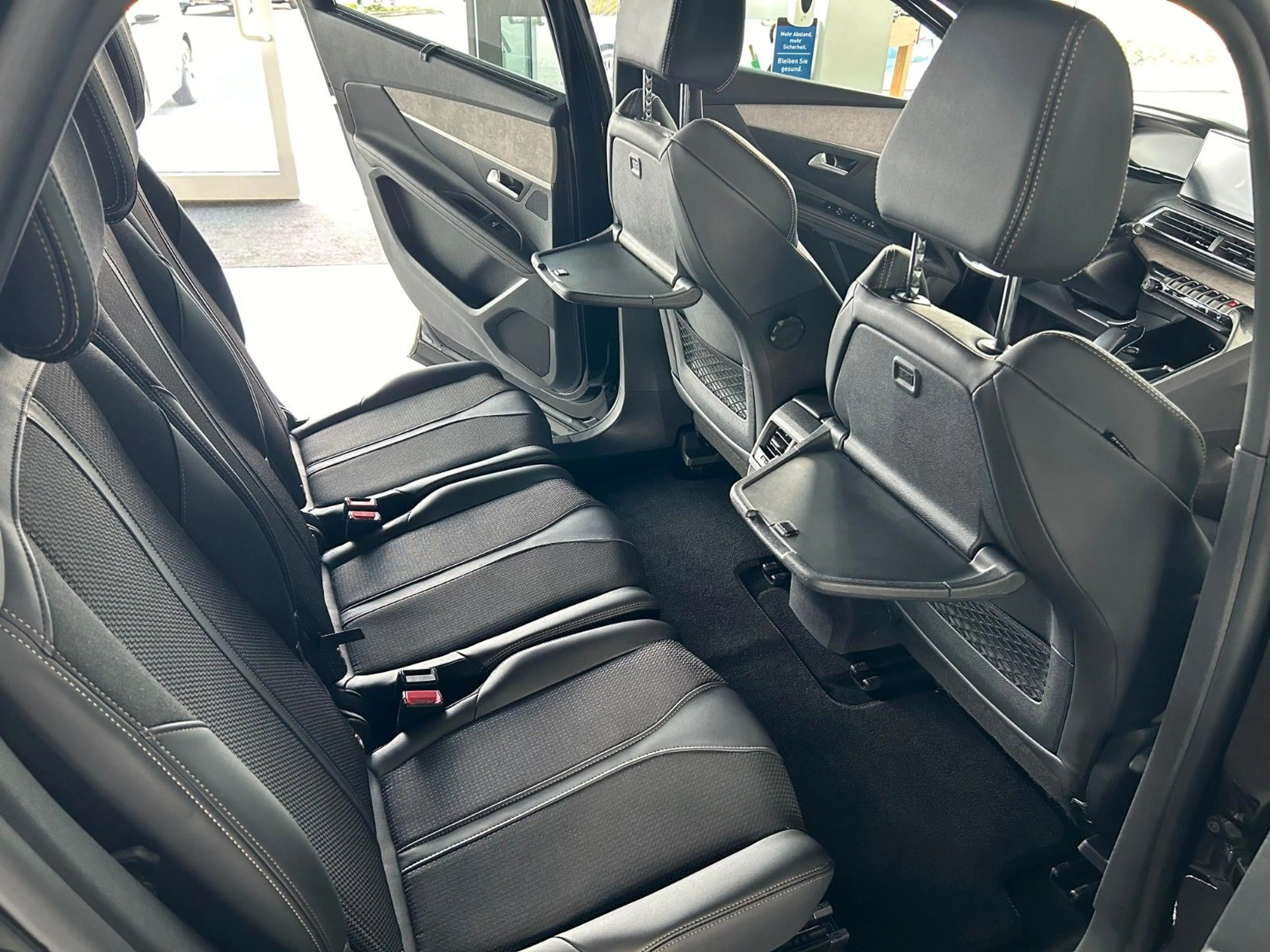 Peugeot 5008 GT 7-Sitze*Leder*Navi*LED* — photo 8
