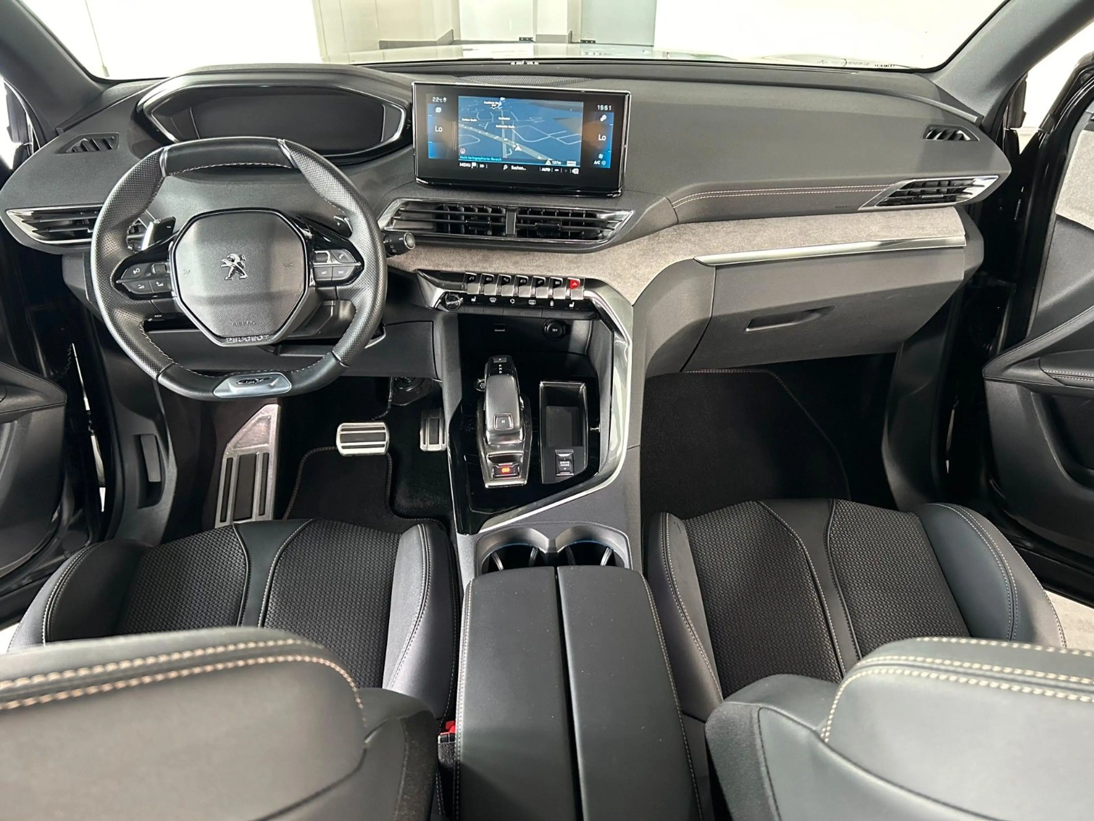 Peugeot 5008 GT 7-Sitze*Leder*Navi*LED* — photo 11