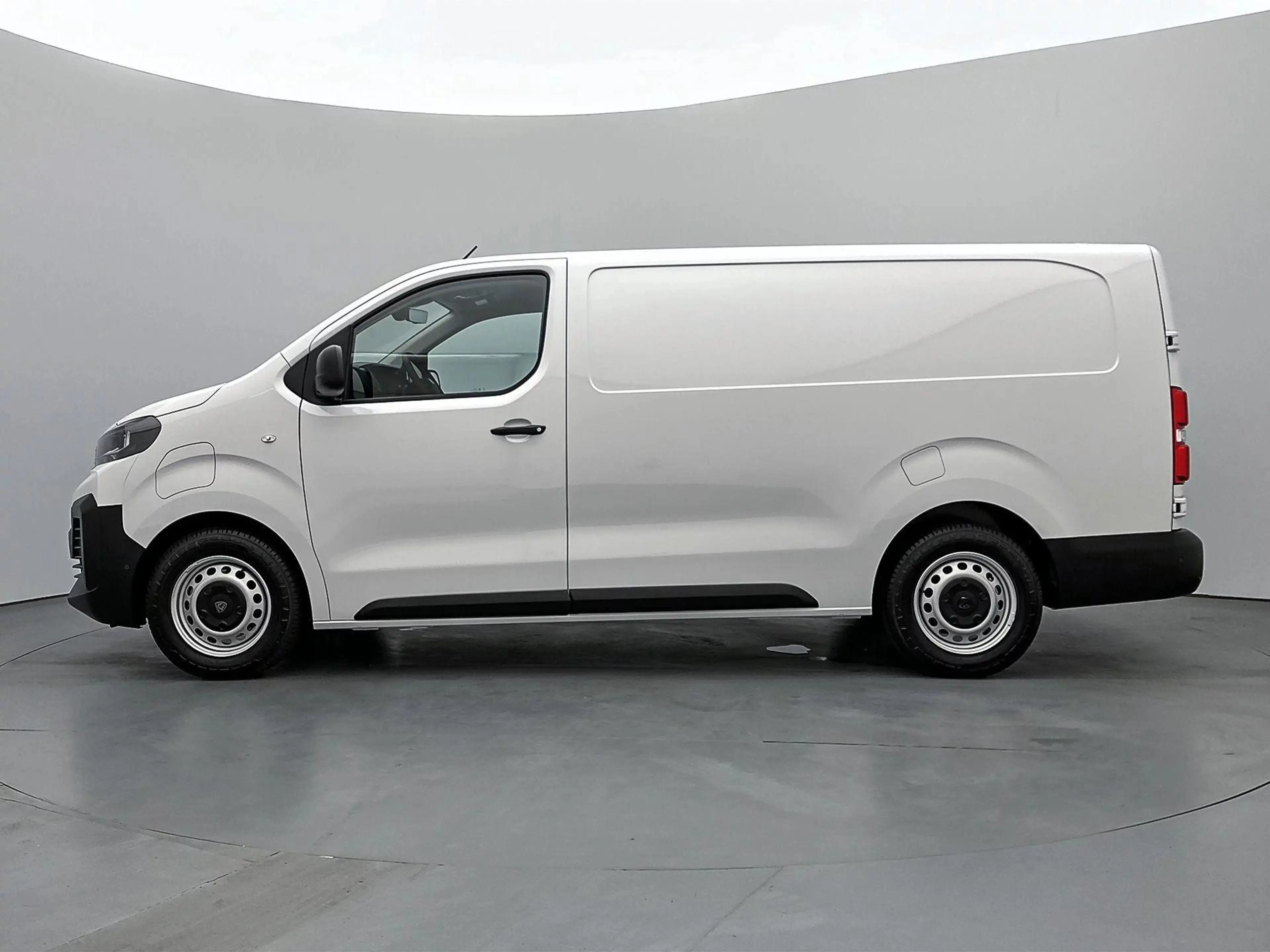 Peugeot e-Expert EV L3 75 kWh | 0% Rente | Long | Camera | Carplay — photo 8