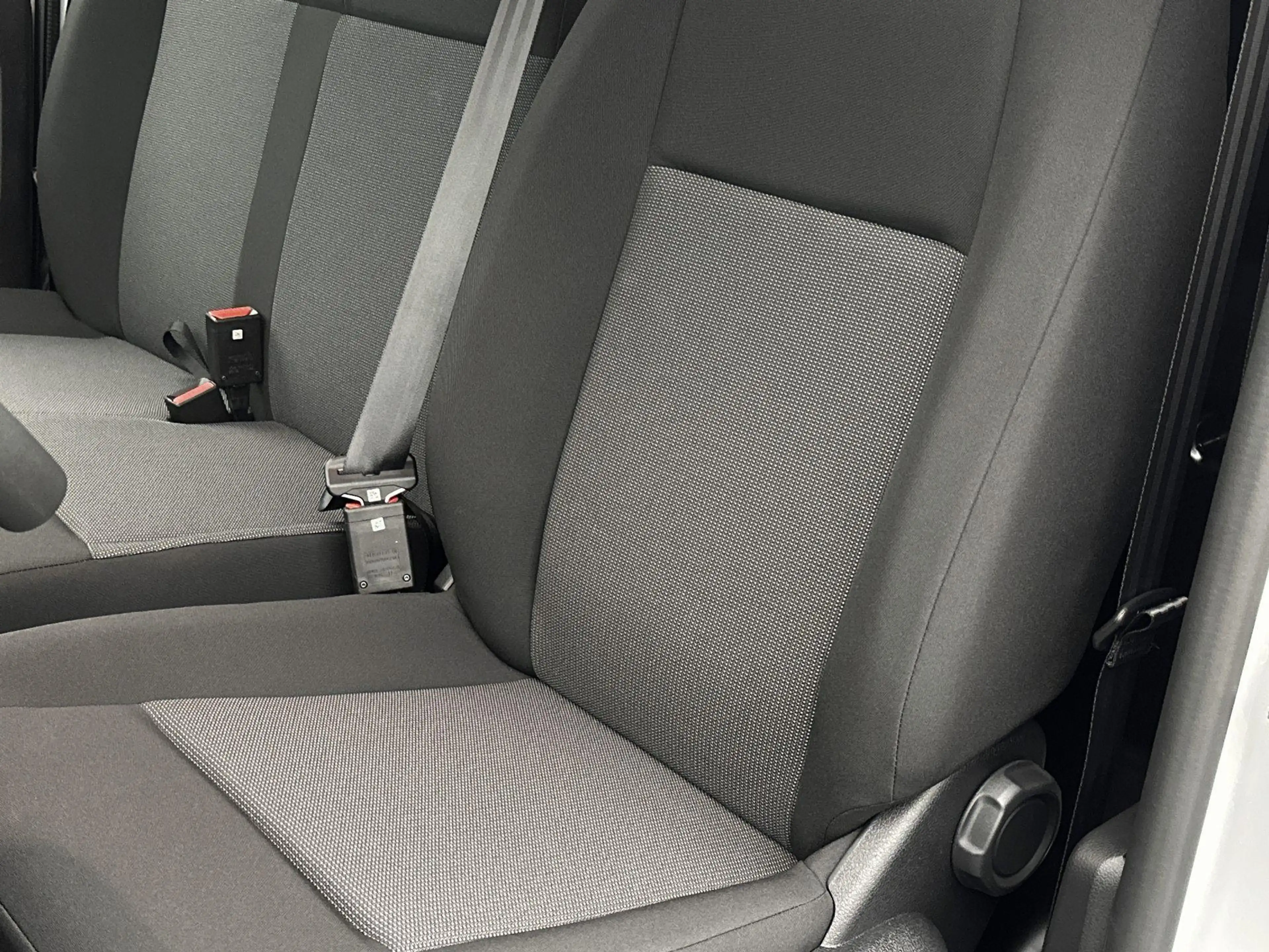 Peugeot e-Expert EV L3 75 kWh | 0% Rente | Long | Camera | Carplay — photo 7