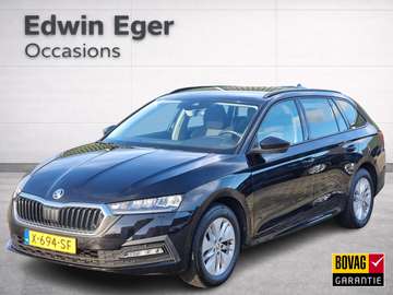 Combi 1.0 e-TSI Business Edition | DSG | Parkdista