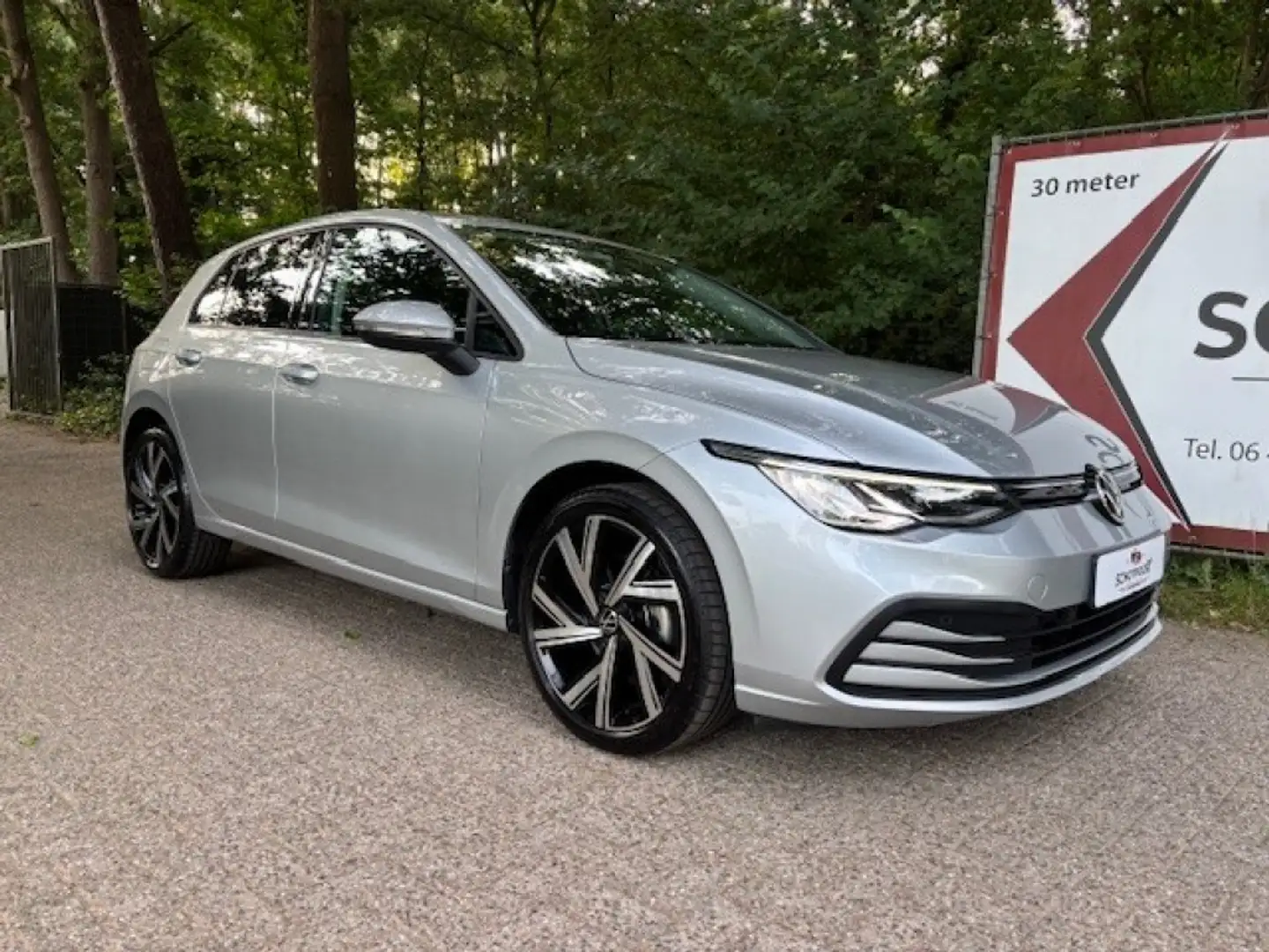 Volkswagen Golf 1.0 ETSI LIFE BNS**18inch/DAB/Carplay/weinig km** Grijs - 2
