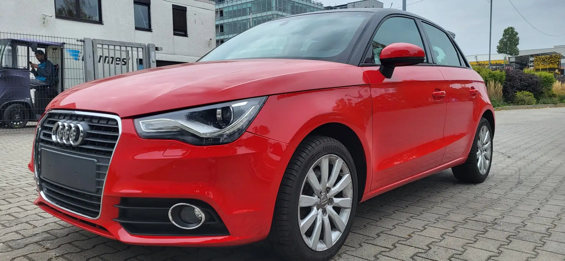 Audi A1 1.6TDI Sportback Ambition - viele Neuteile - BOSE Rot - 2