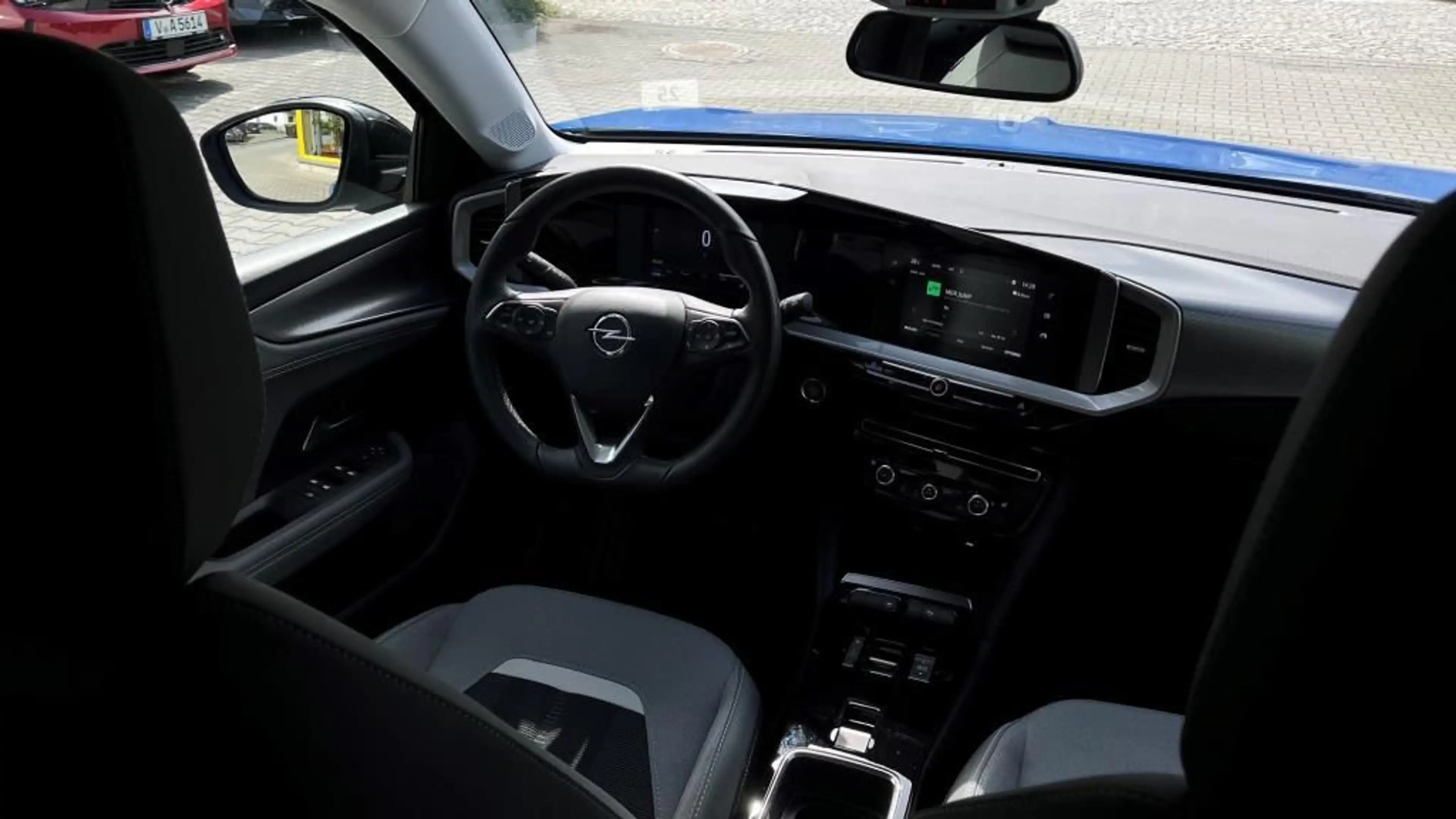 Opel Mokka-E Elegance 136PS SHZ/LHZ/ParkGo — photo 13