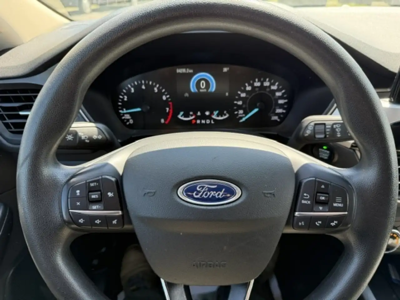 Ford Escape снимка Ford Escape