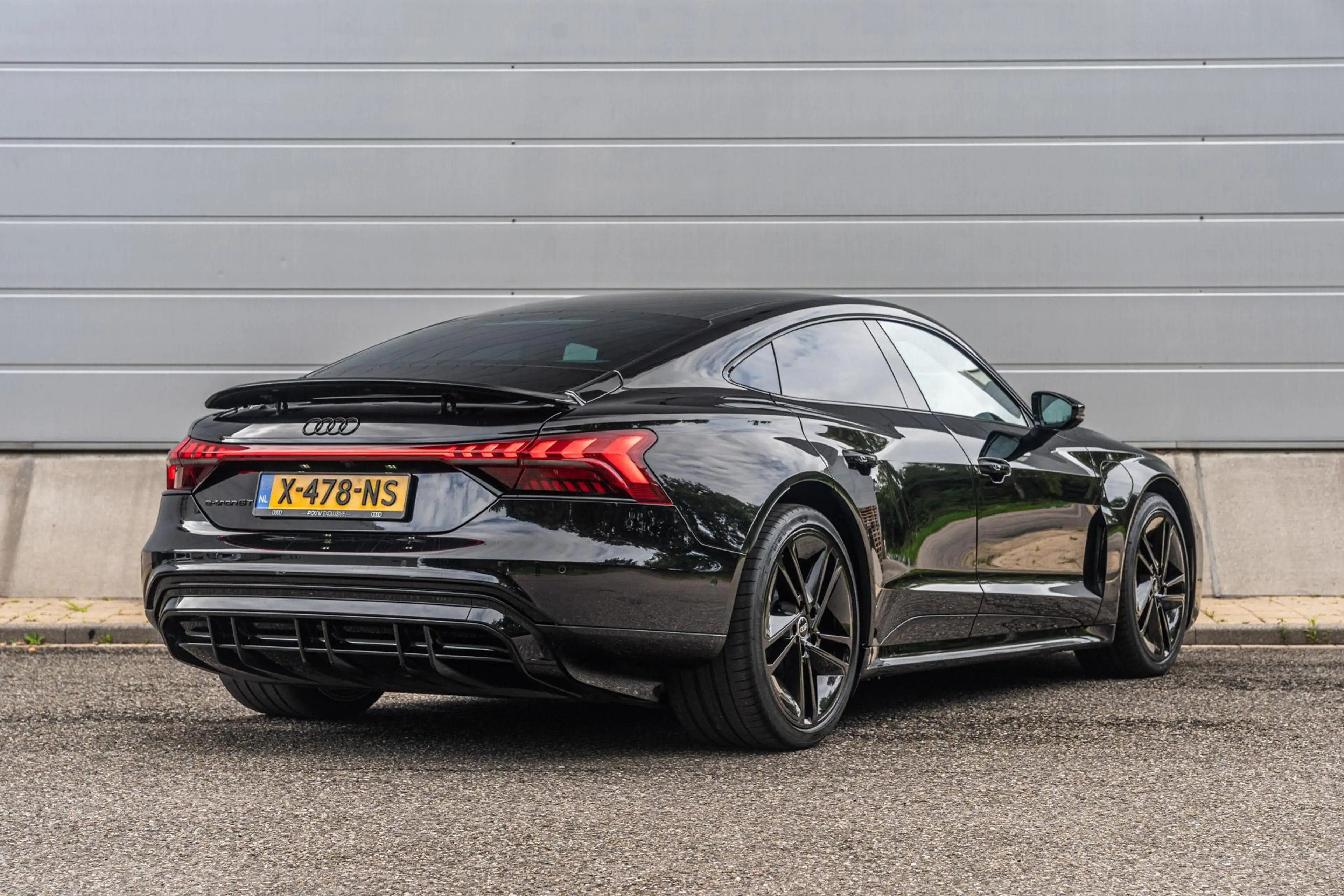 Audi e-tron GT 476pk 93 kWh | Luchtvering | Leder | B&O 3D | Keyl — photo 2