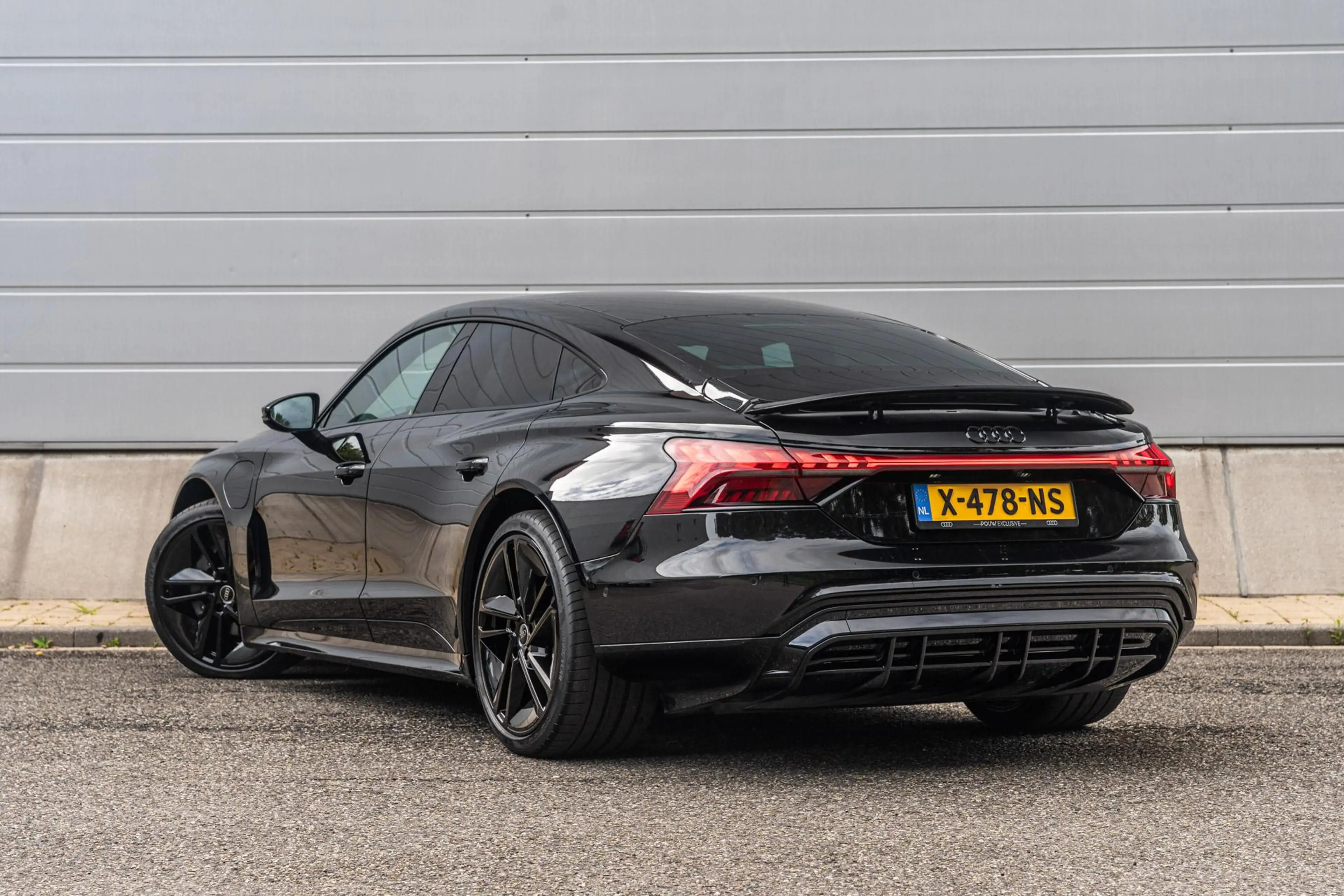 Audi e-tron GT 476pk 93 kWh | Luchtvering | Leder | B&O 3D | Keyl — photo 13