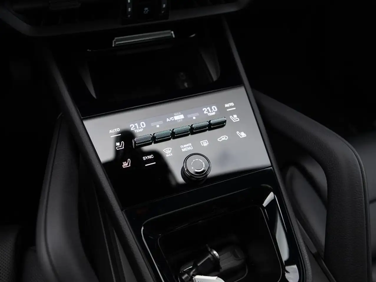 Porsche Cayenne снимка Porsche Cayenne