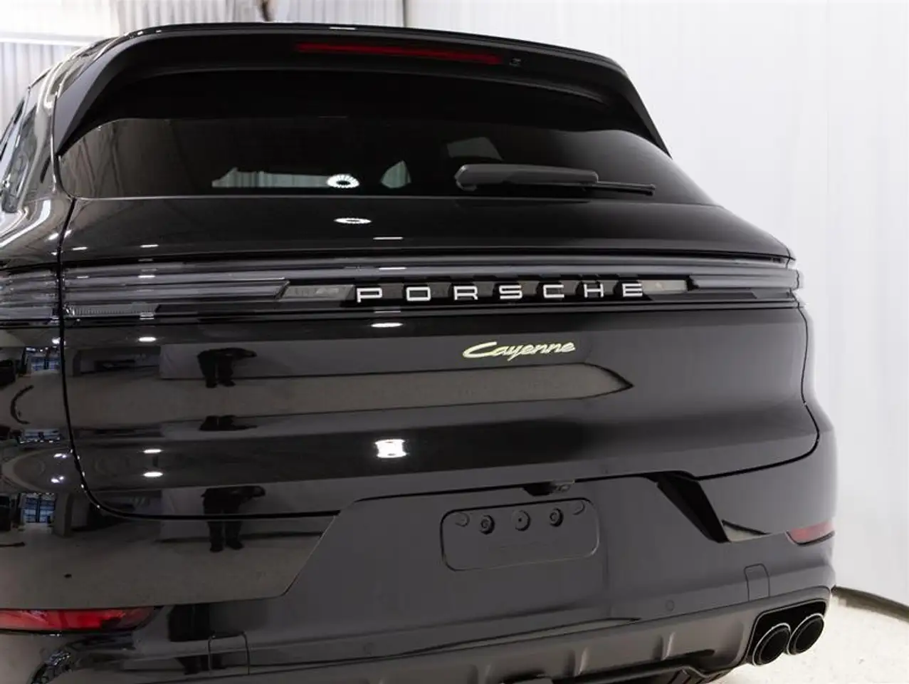 Porsche Cayenne снимка Porsche Cayenne