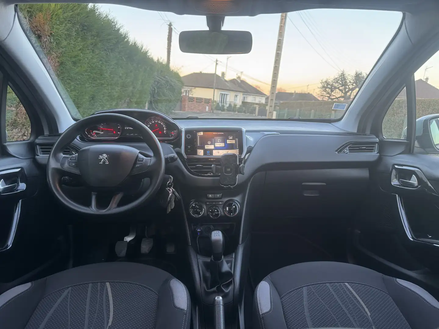 Peugeot 208 Peugeot 208 073000KMS D’Origine 1.6-Hdi 92CH 4CV A - 2