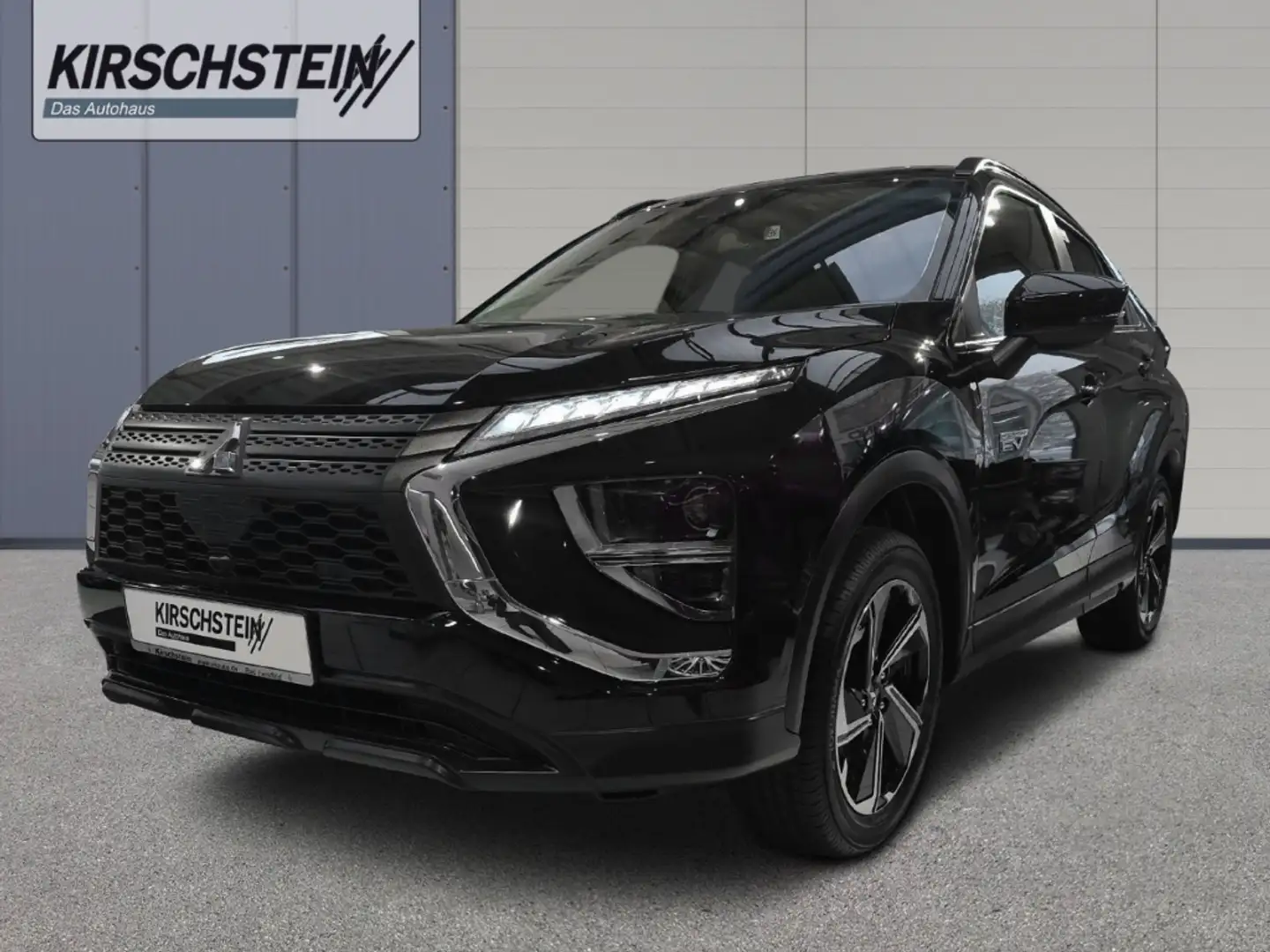 Mitsubishi Eclipse Cross Plug-In Hybrid Basis  App-Navi Schwarz - 1